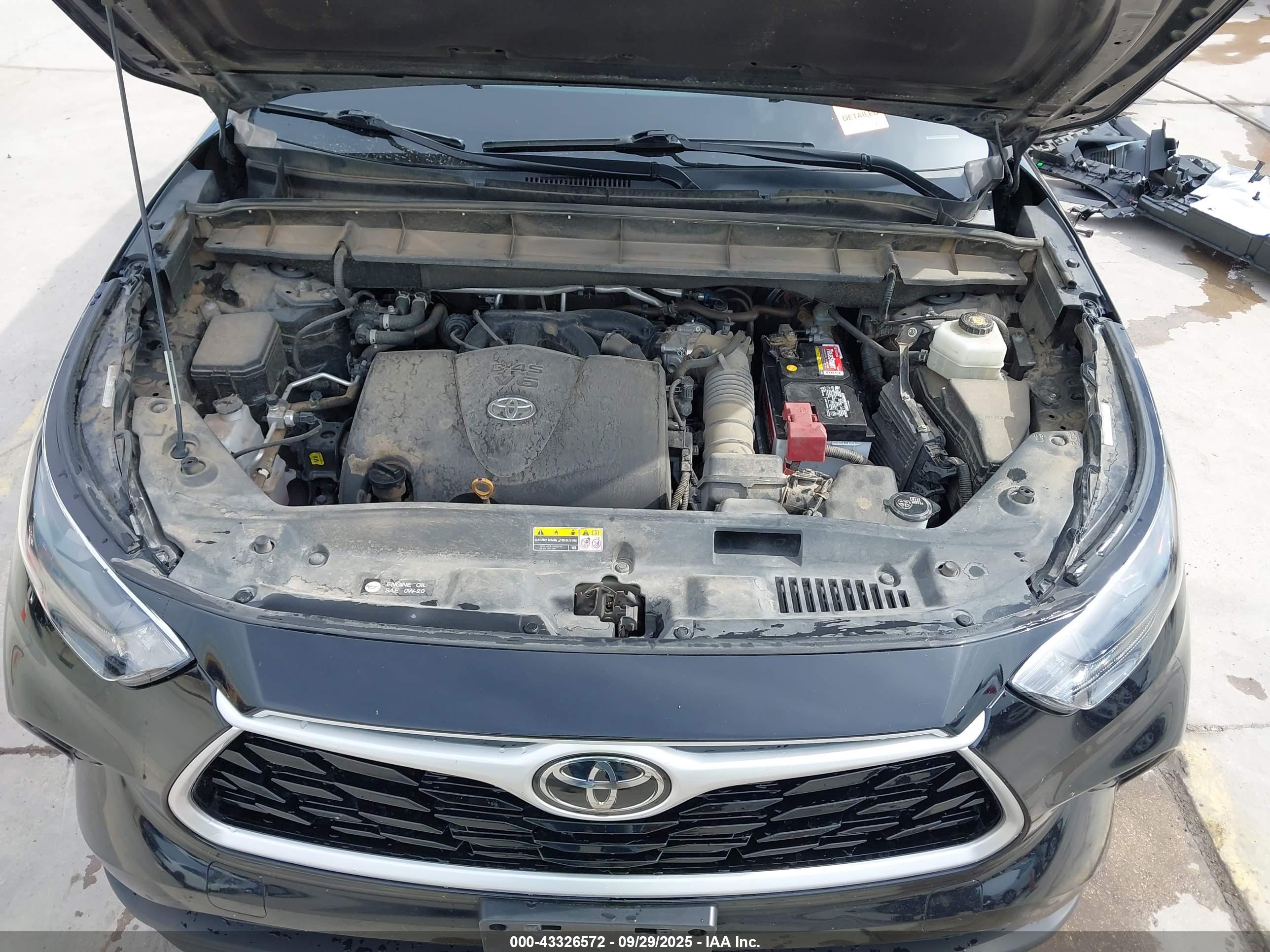 TOYOTA HIGHLANDER image 10