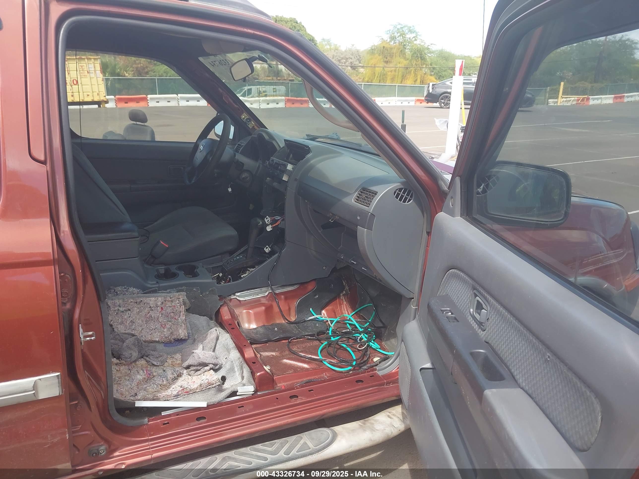 NISSAN XTERRA image 5