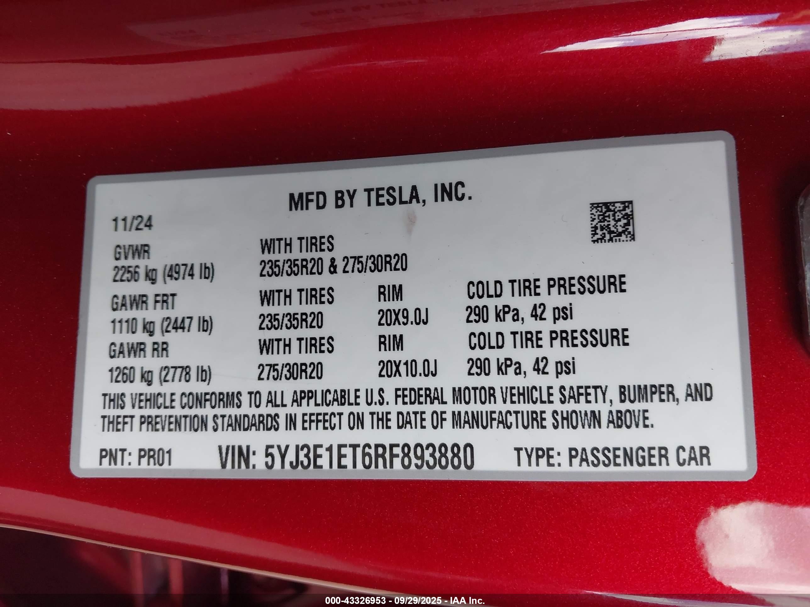 TESLA MODEL image 9
