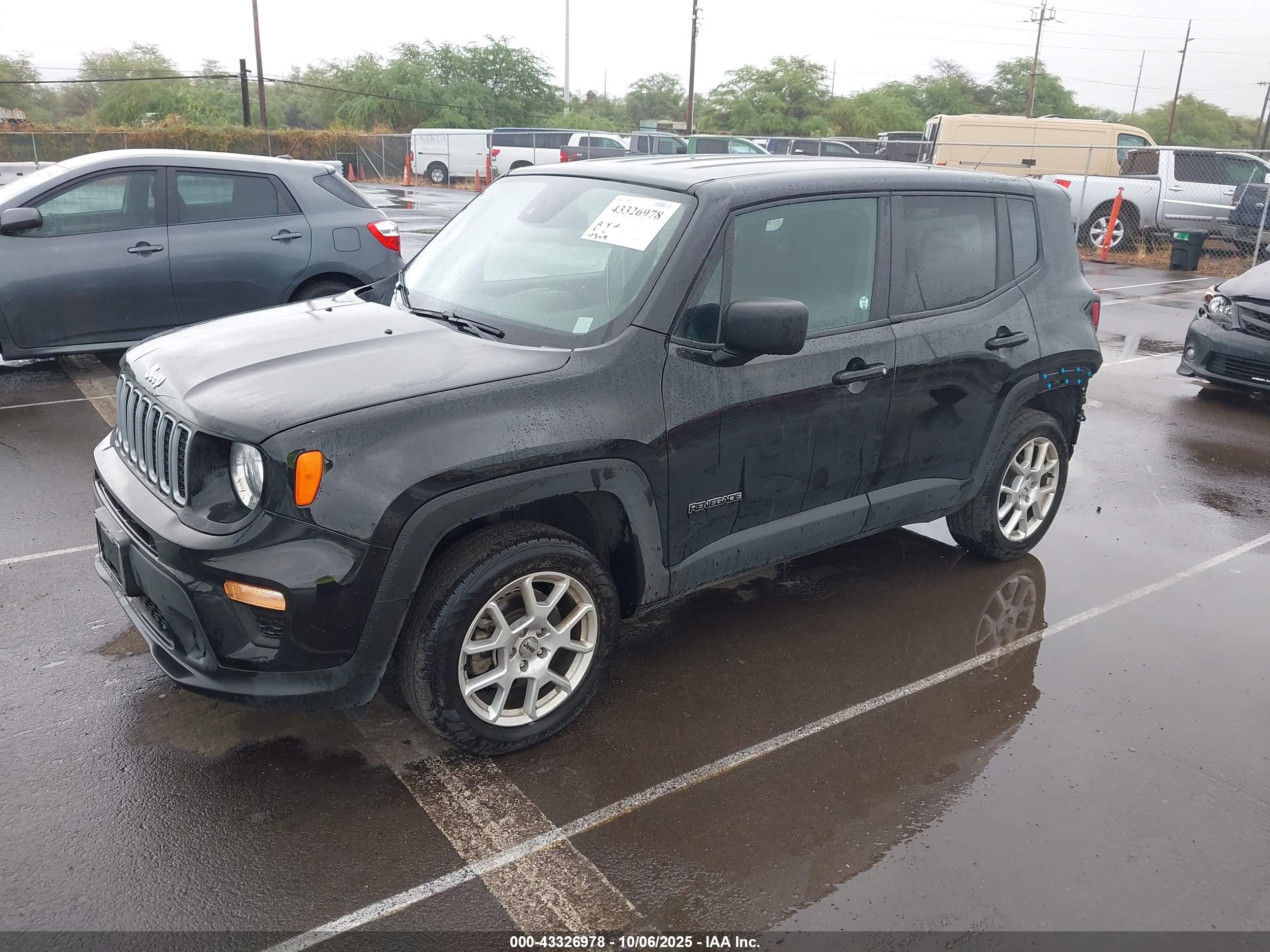 JEEP RENEGADE image 2
