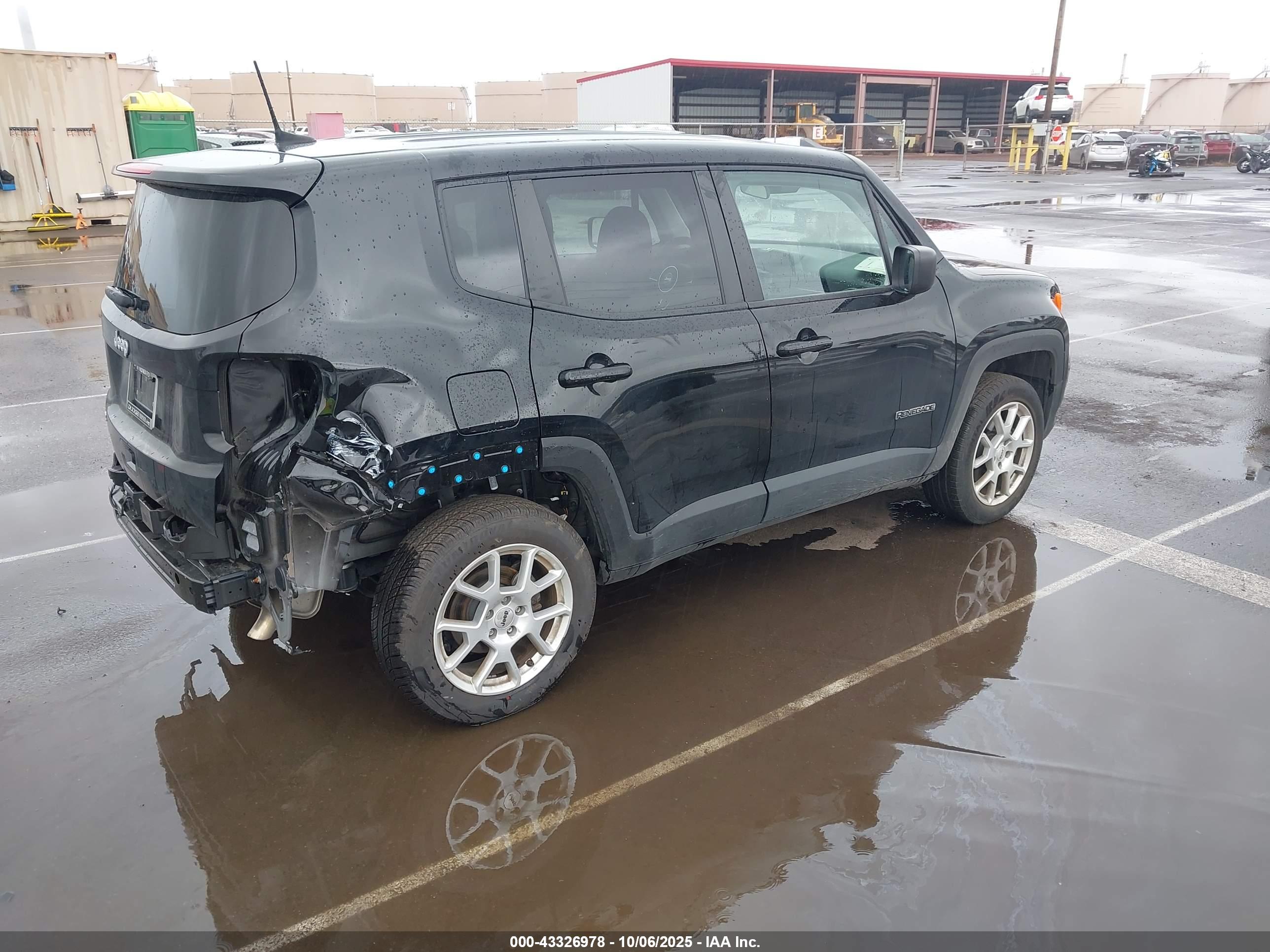 JEEP RENEGADE image 4