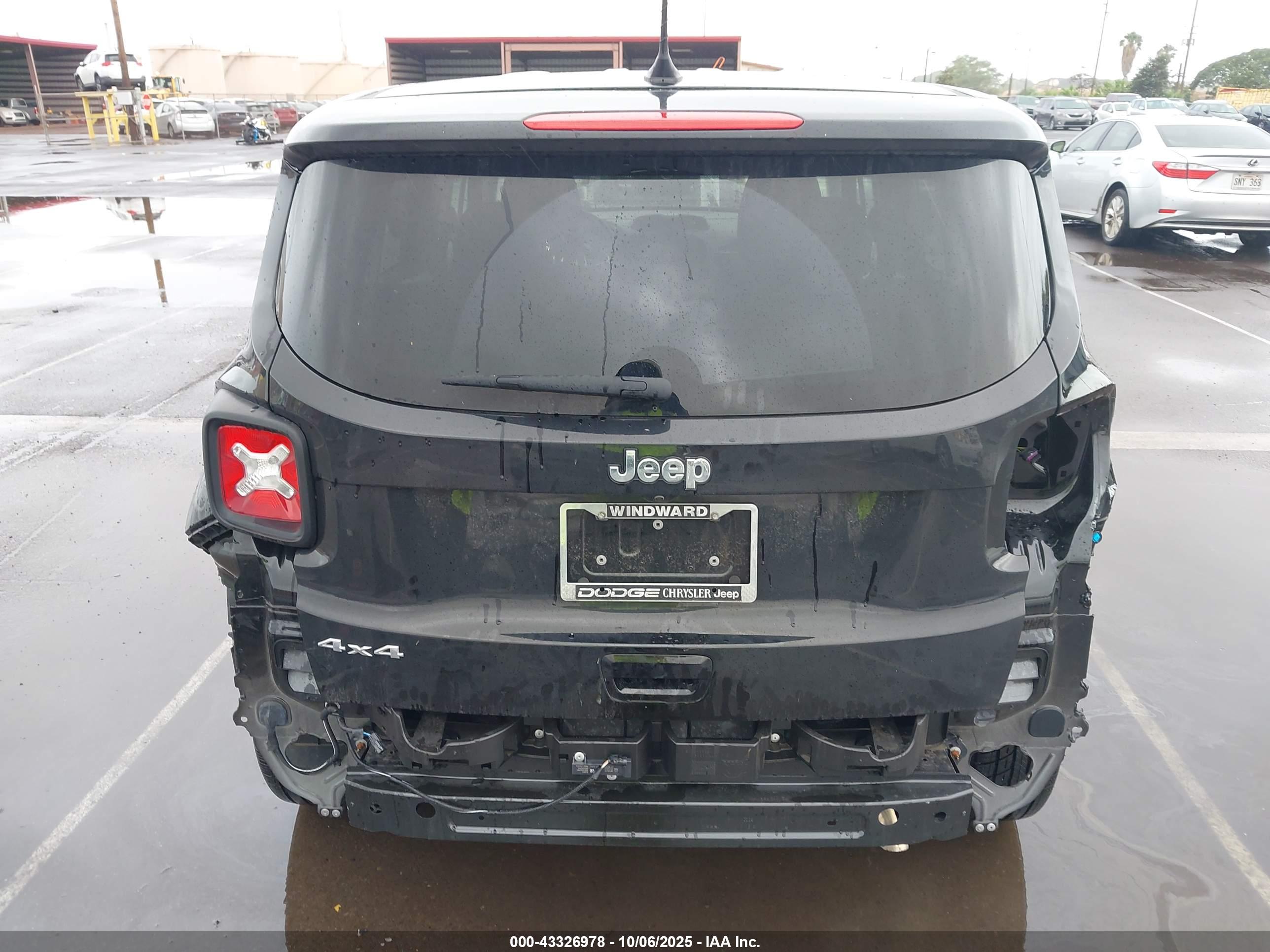 JEEP RENEGADE image 6