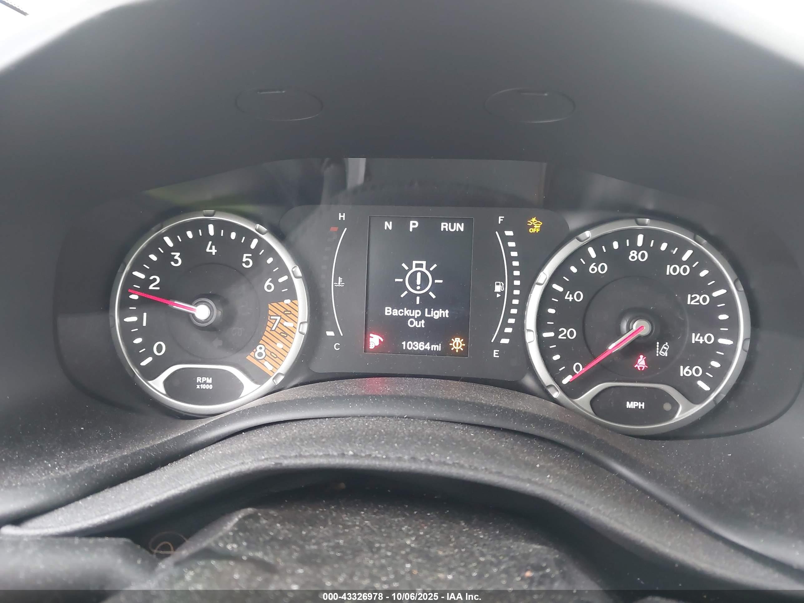 JEEP RENEGADE image 7