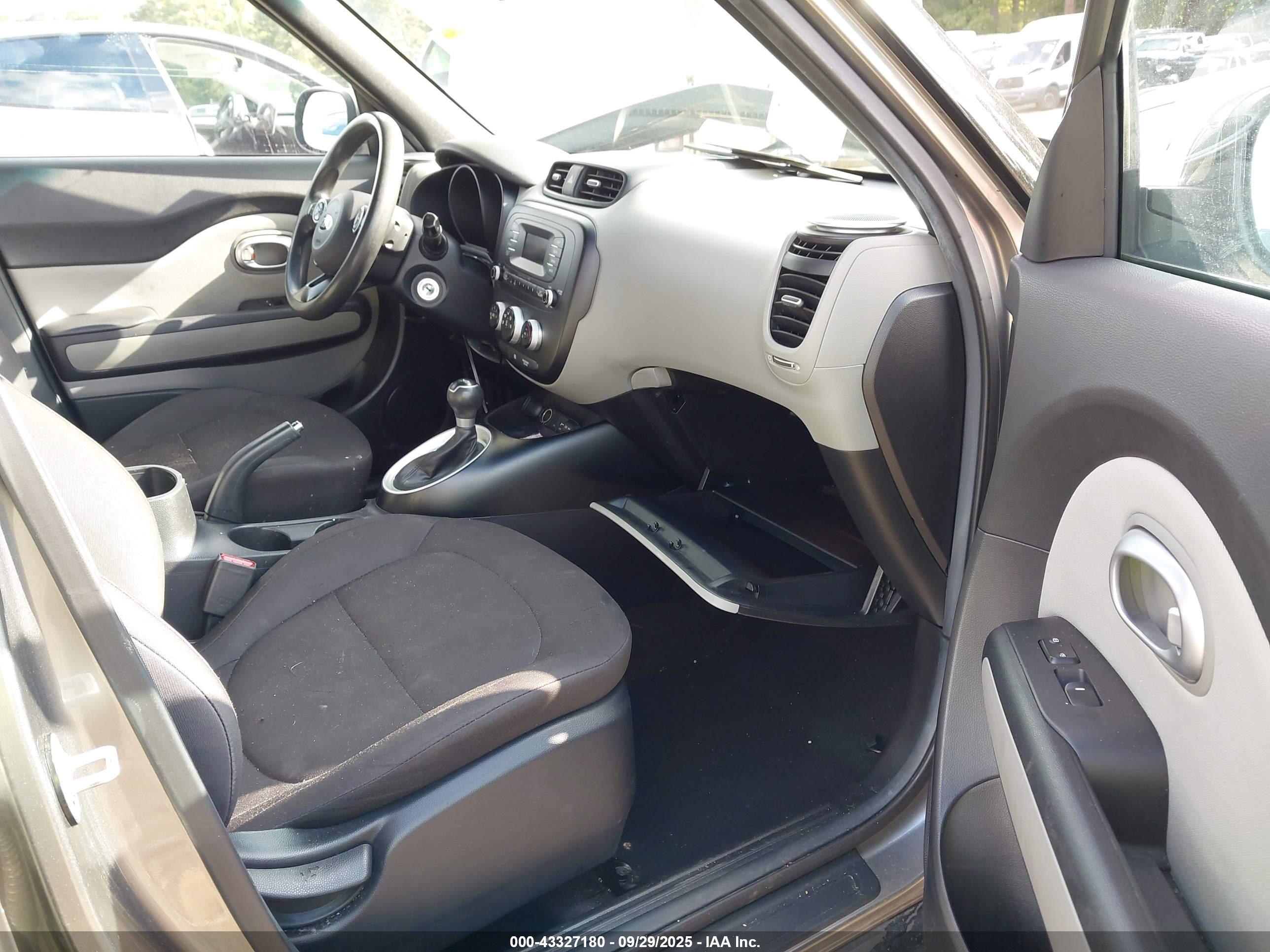 KIA SOUL image 5