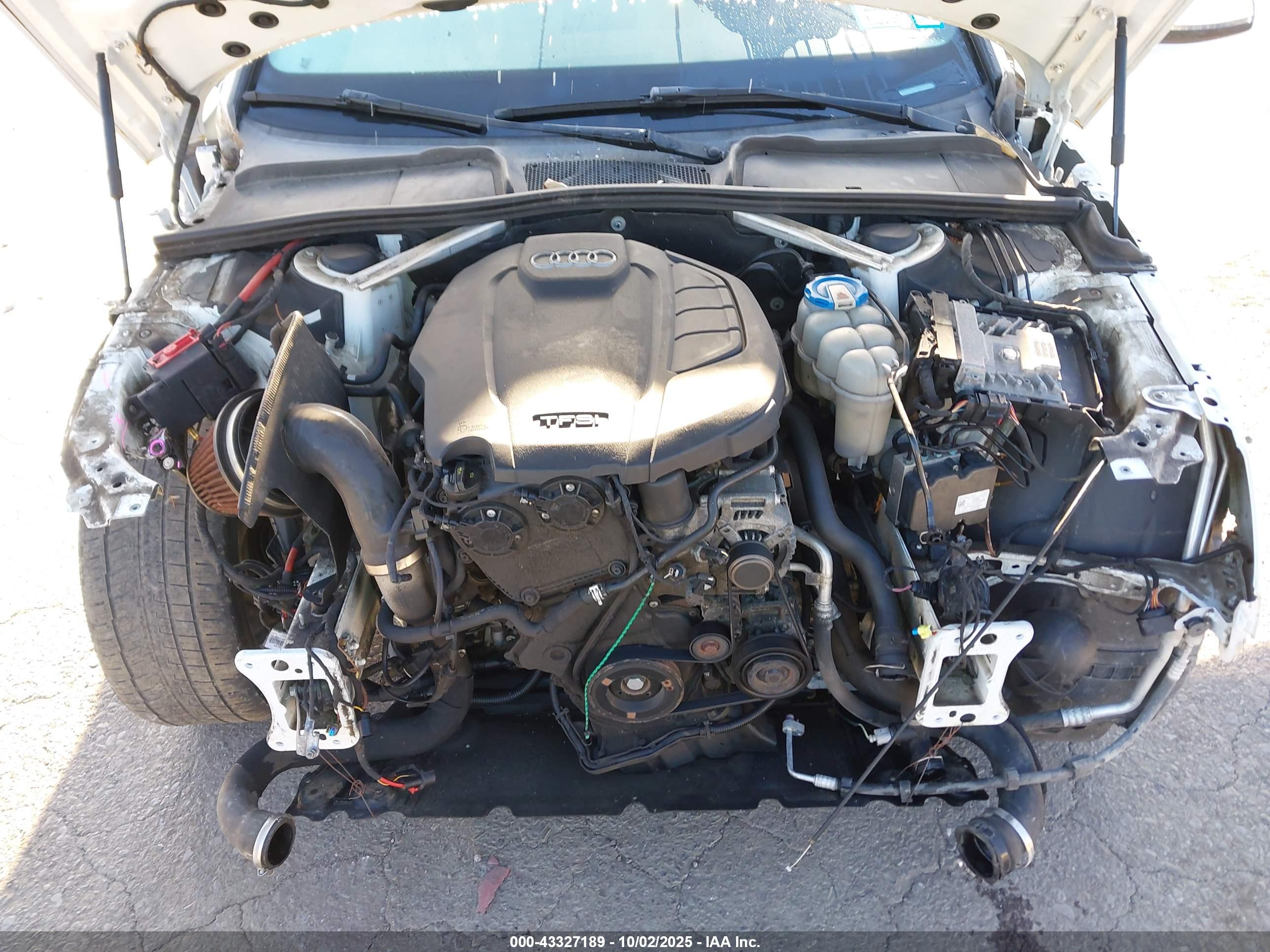 AUDI A4 image 10