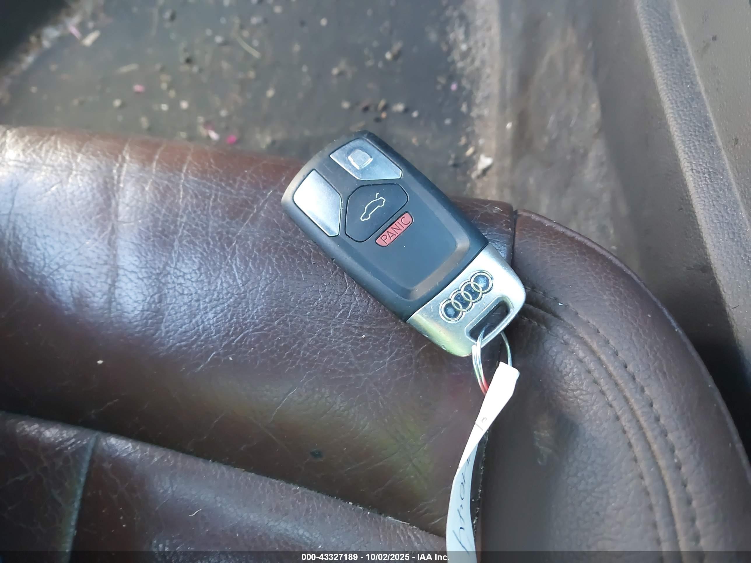 AUDI A4 image 11