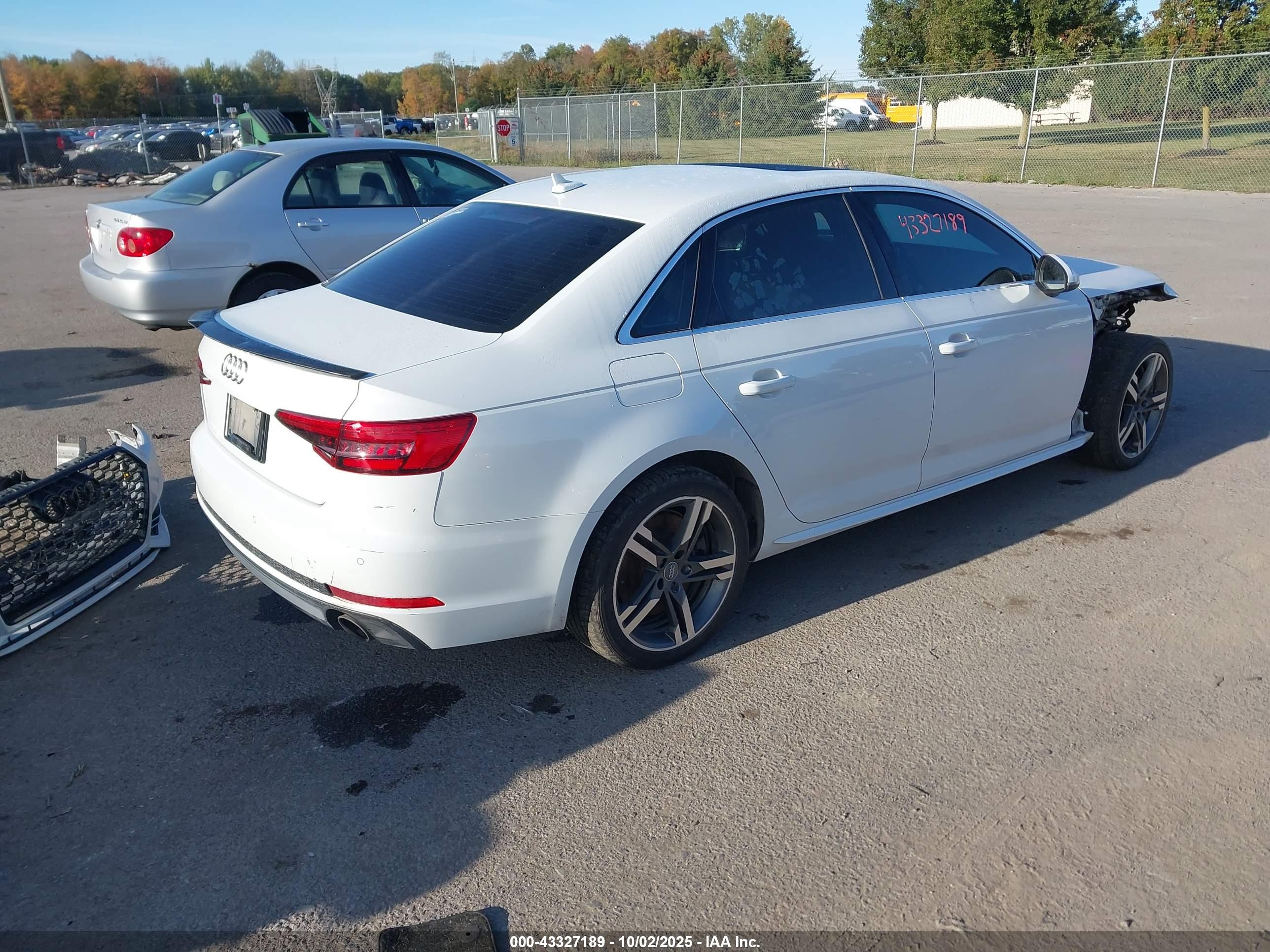 AUDI A4 image 4