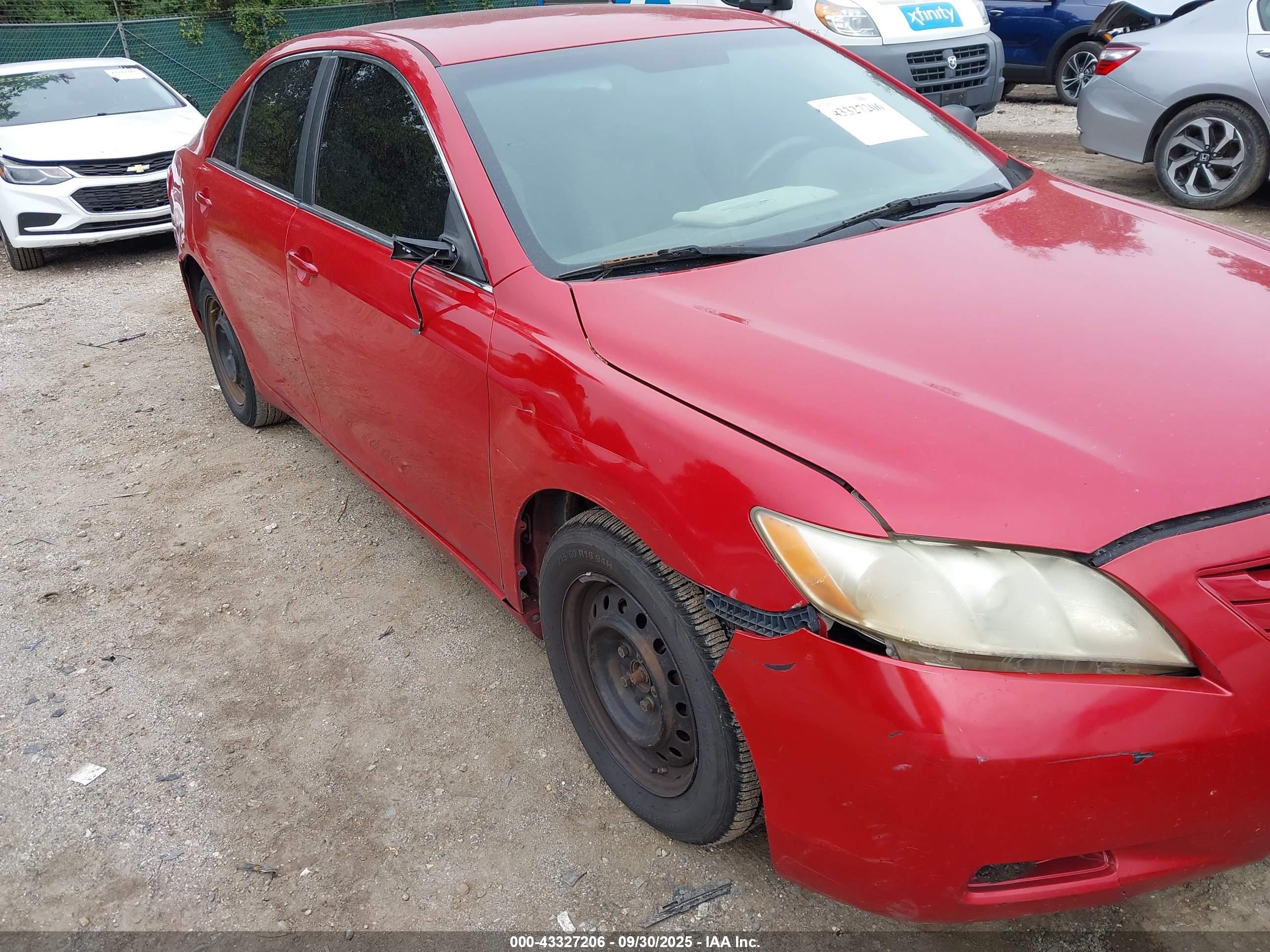 TOYOTA CAMRY image 6