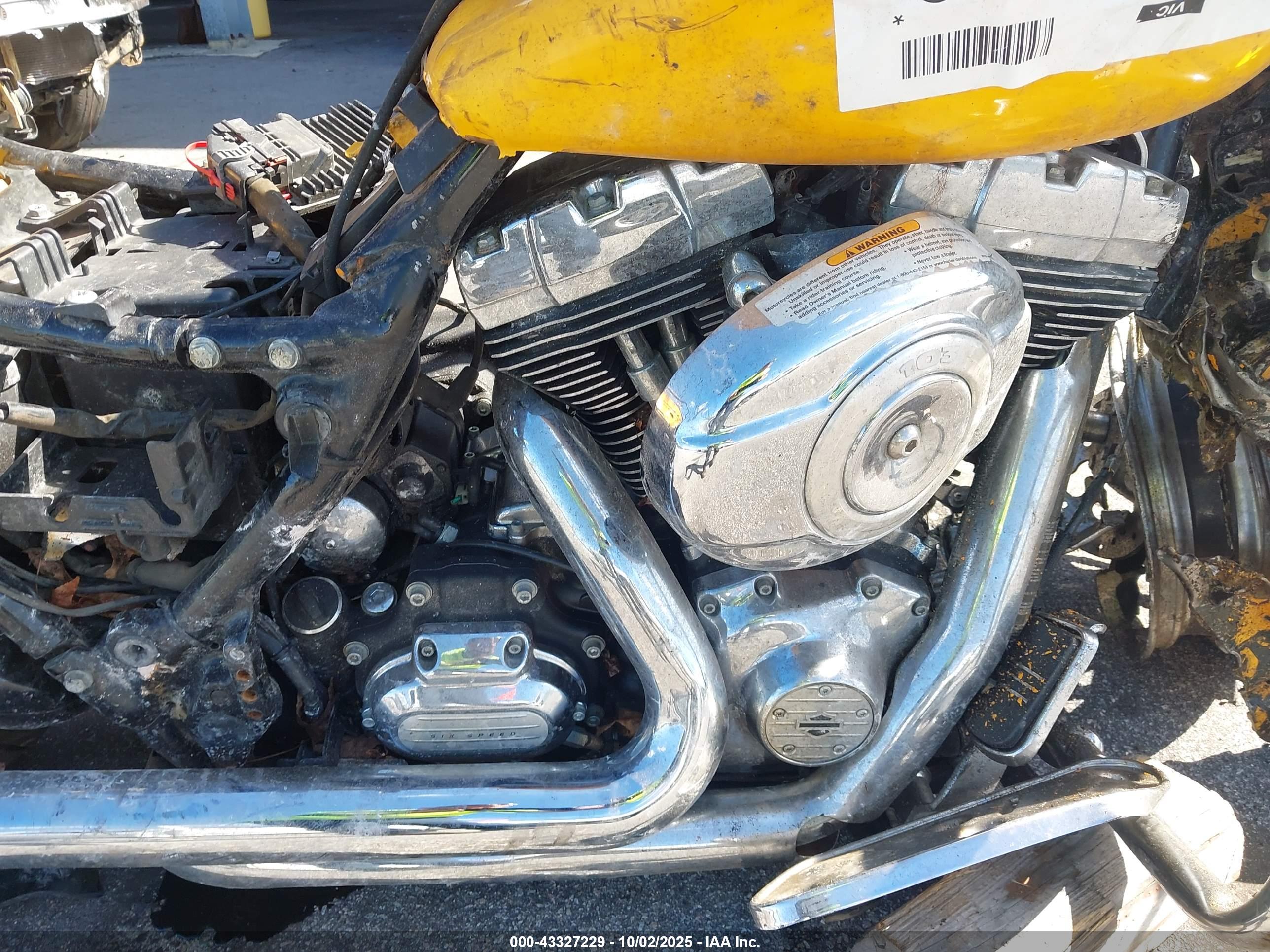 HARLEY-DAVIDSON FLHX image 8