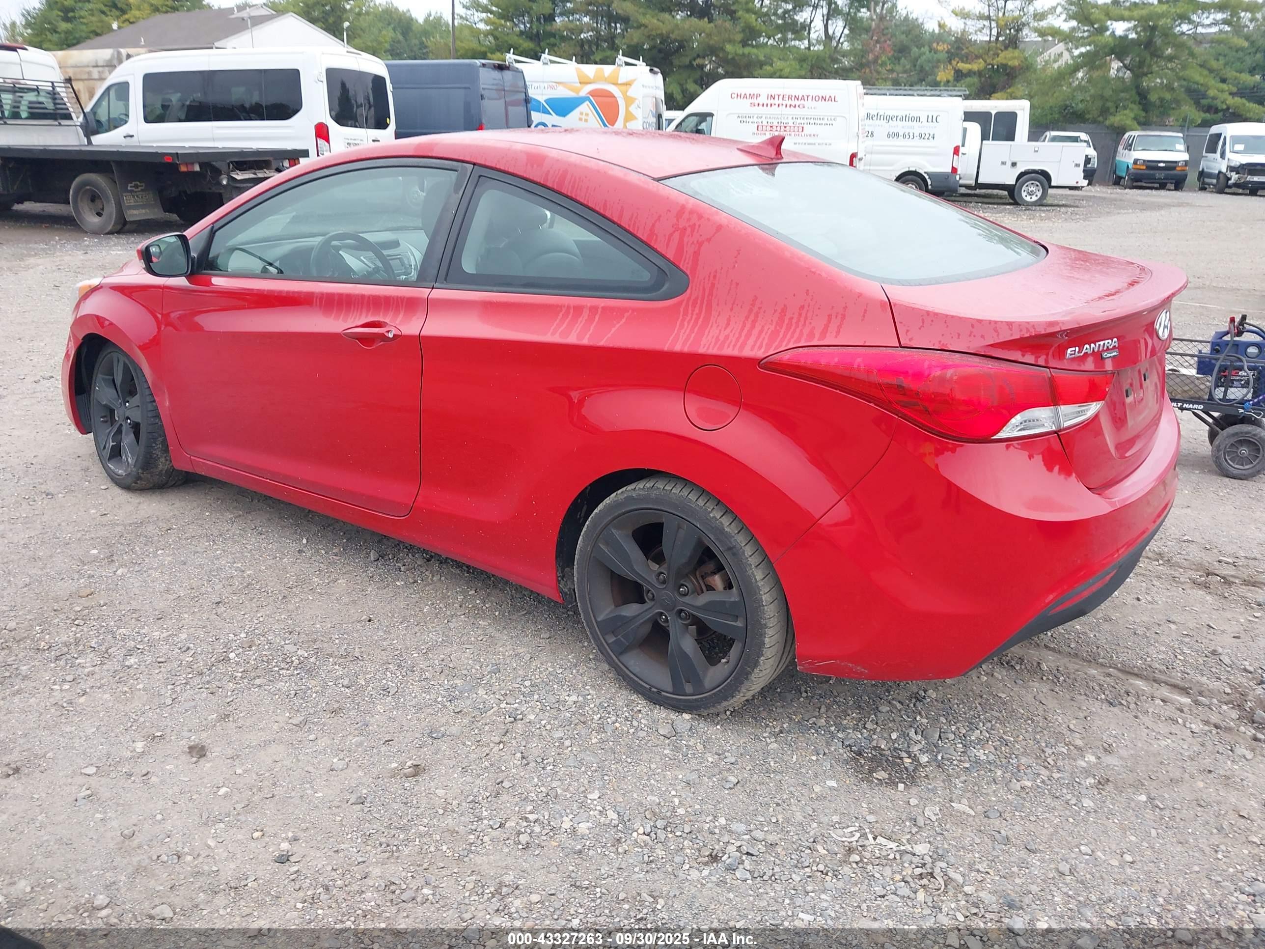 HYUNDAI ELANTRA image 3