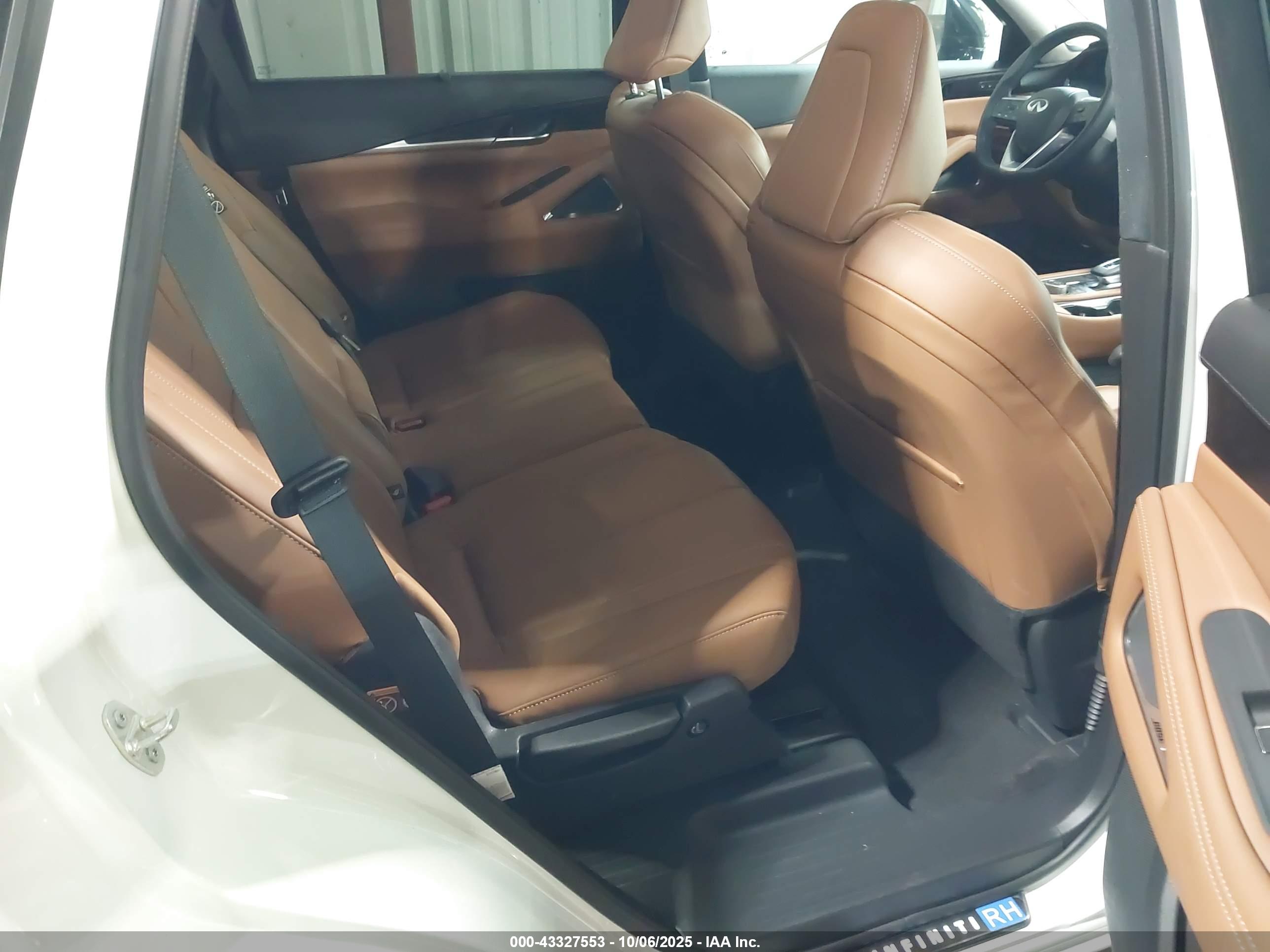 INFINITI QX60 image 8
