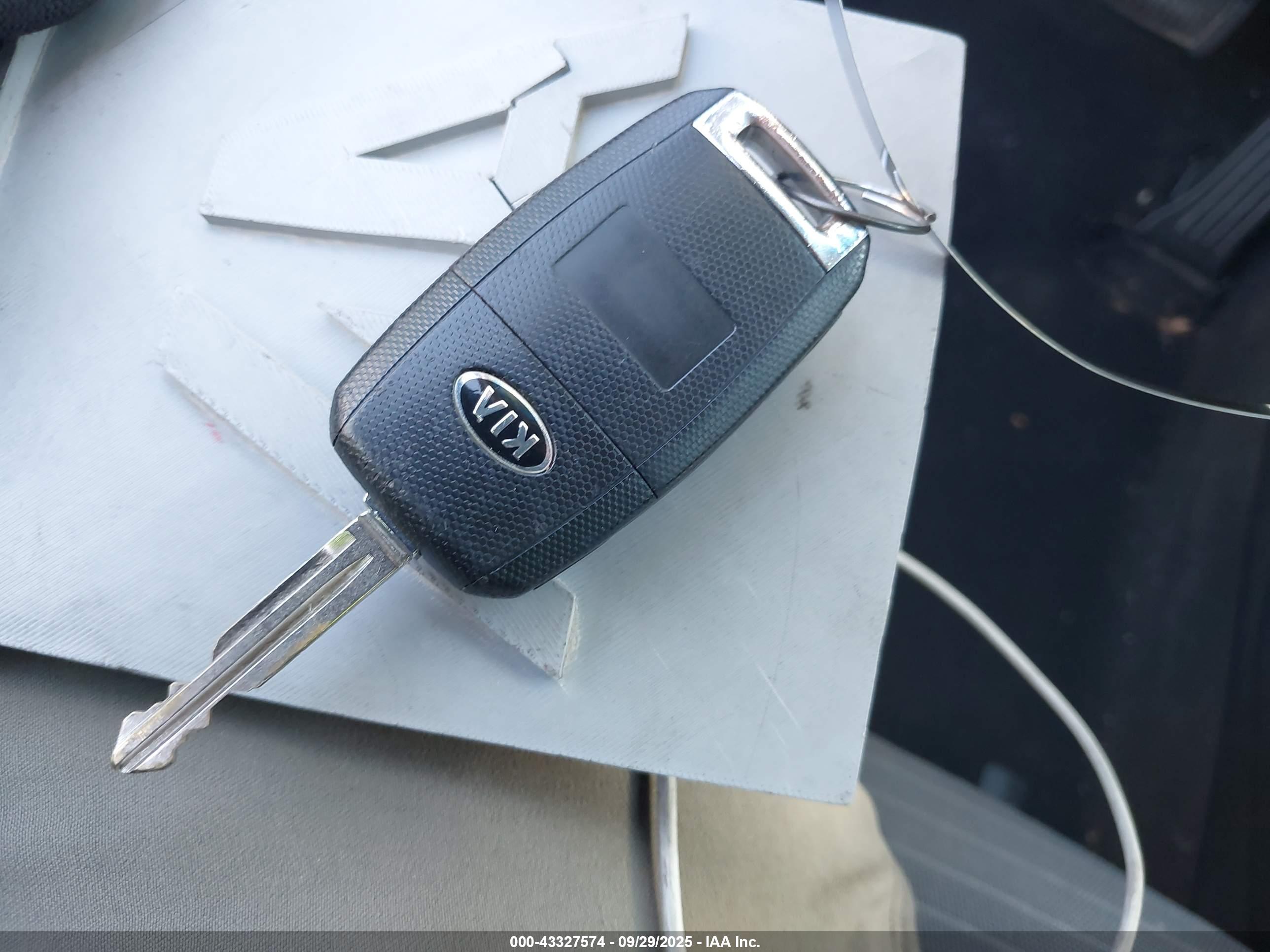 KIA FORTE image 11