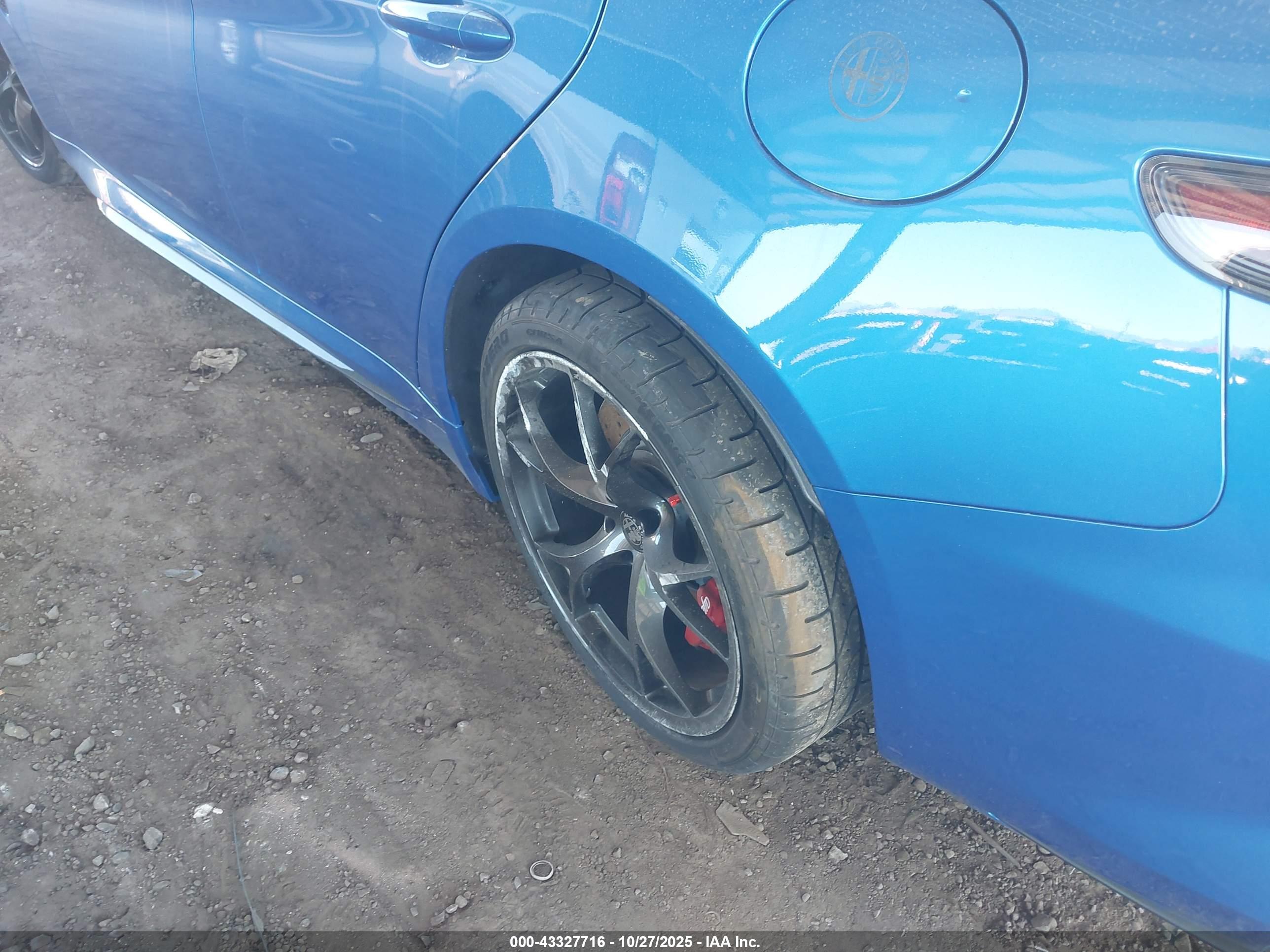 ALFA ROMEO image 6