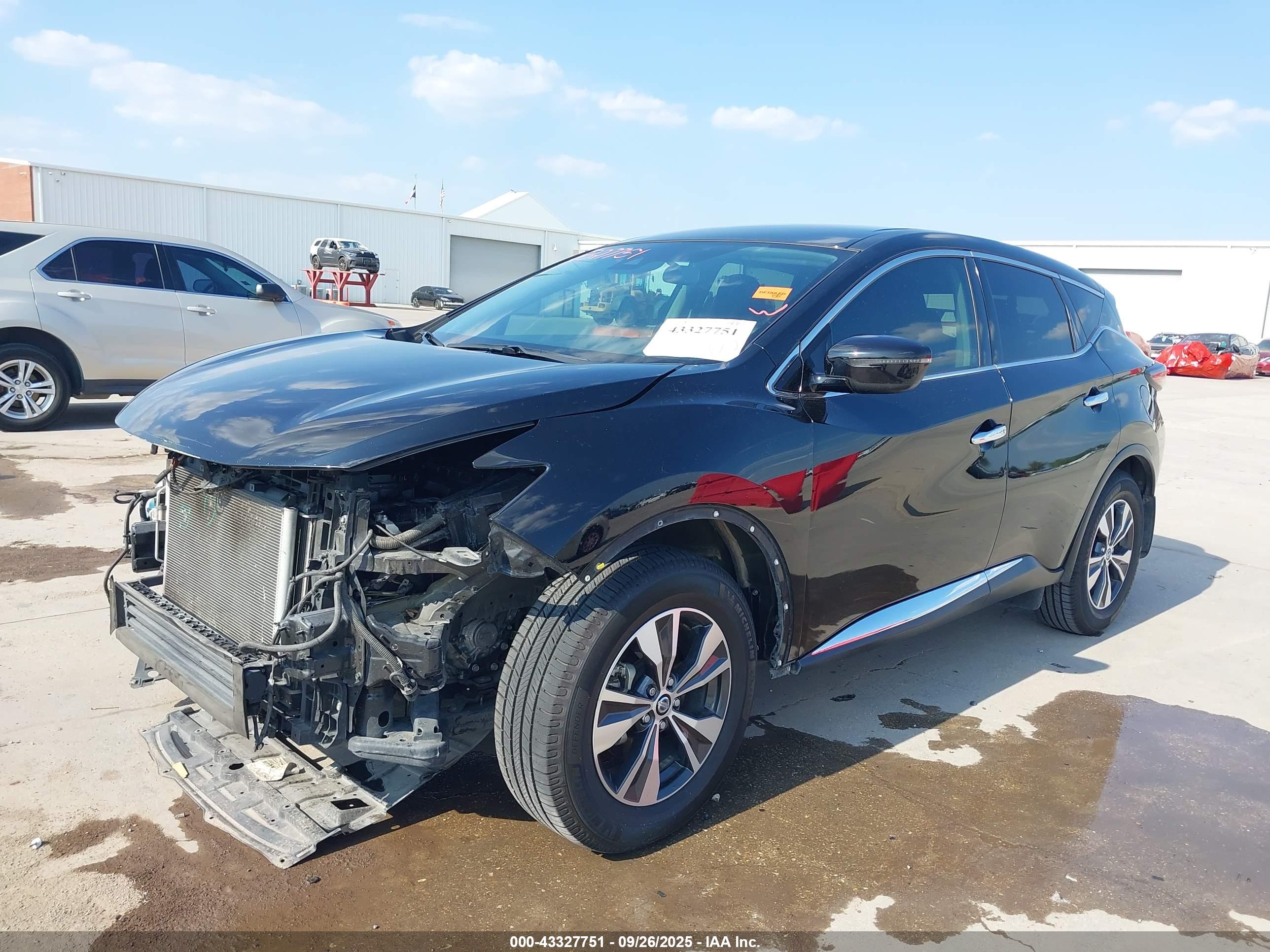 NISSAN MURANO image 2