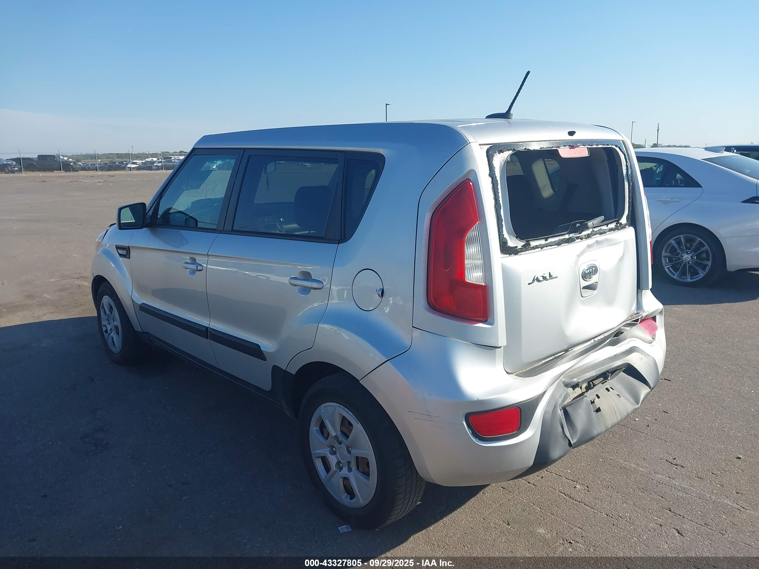 KIA SOUL image 3