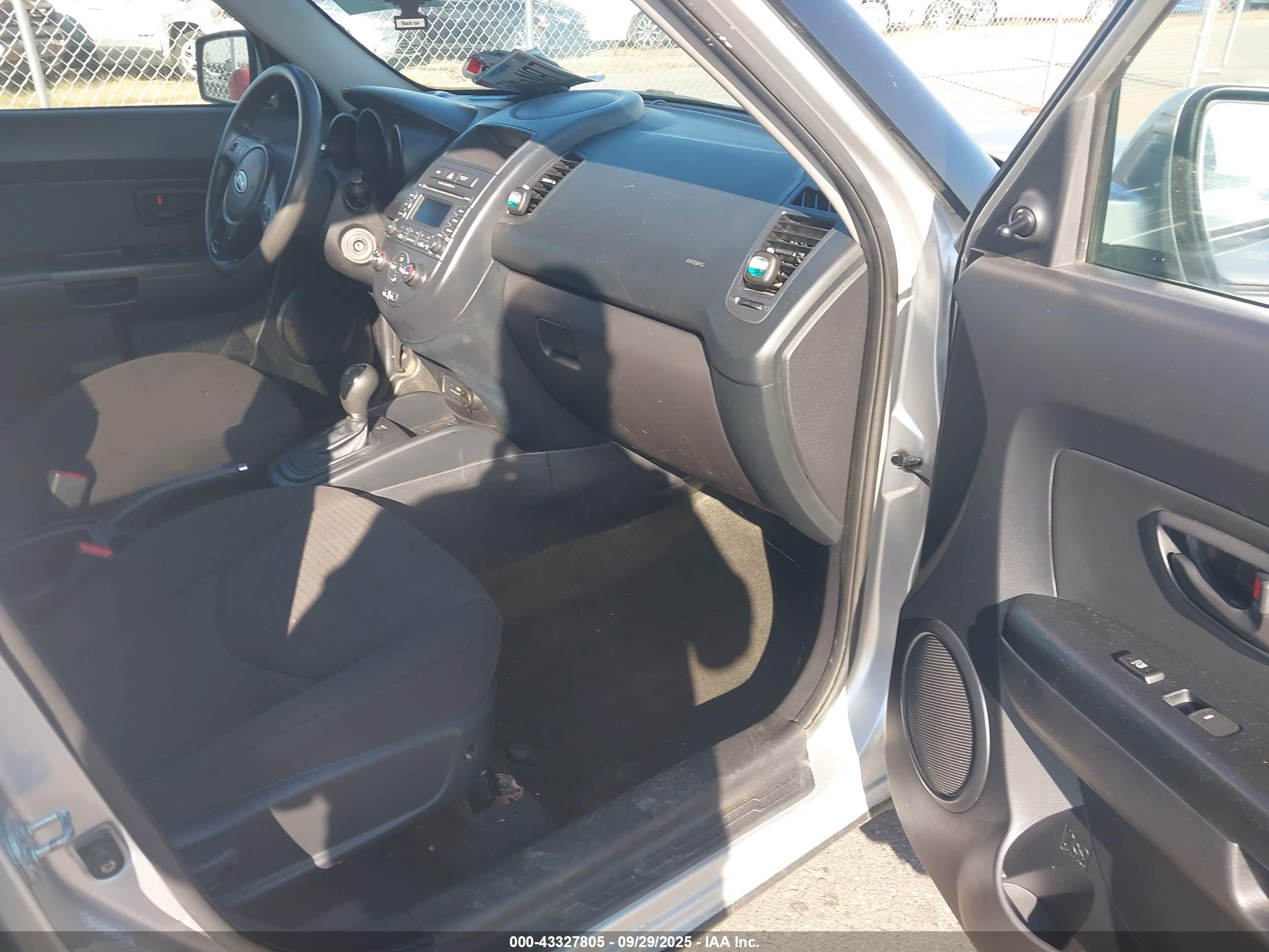 KIA SOUL image 5