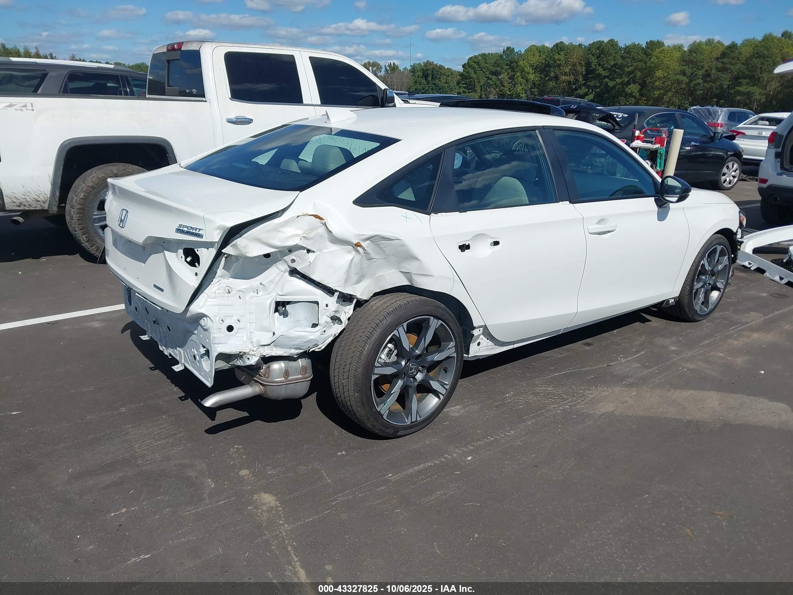 HONDA CIVIC image 4