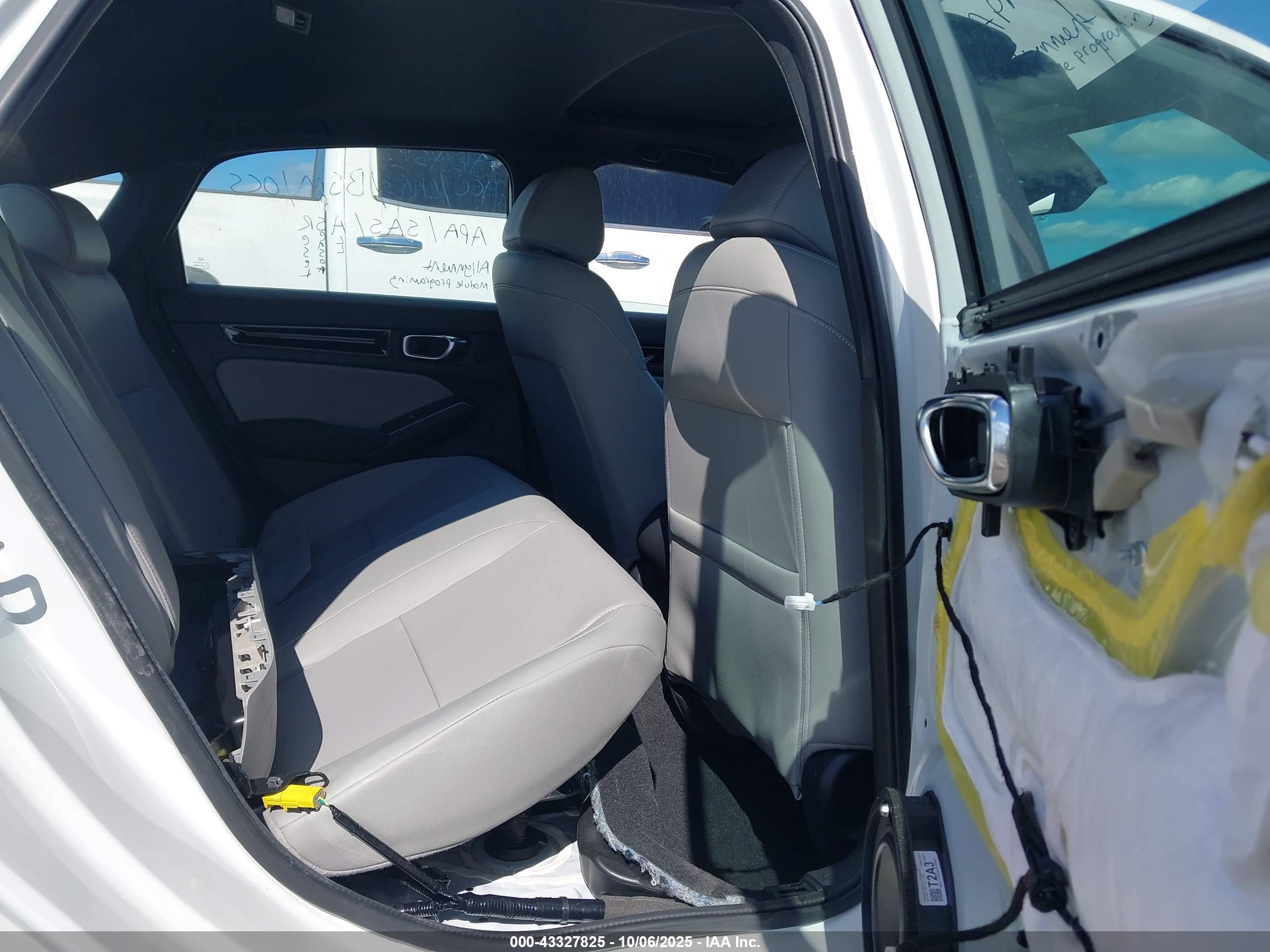 HONDA CIVIC image 8