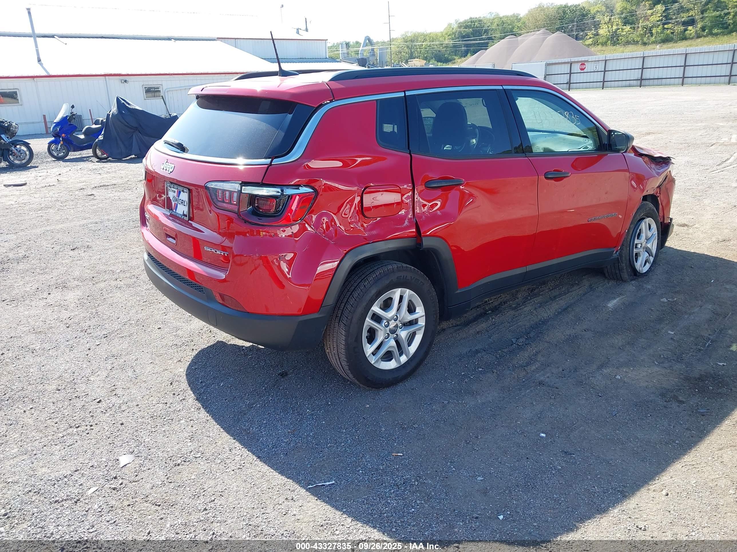 JEEP COMPASS image 4