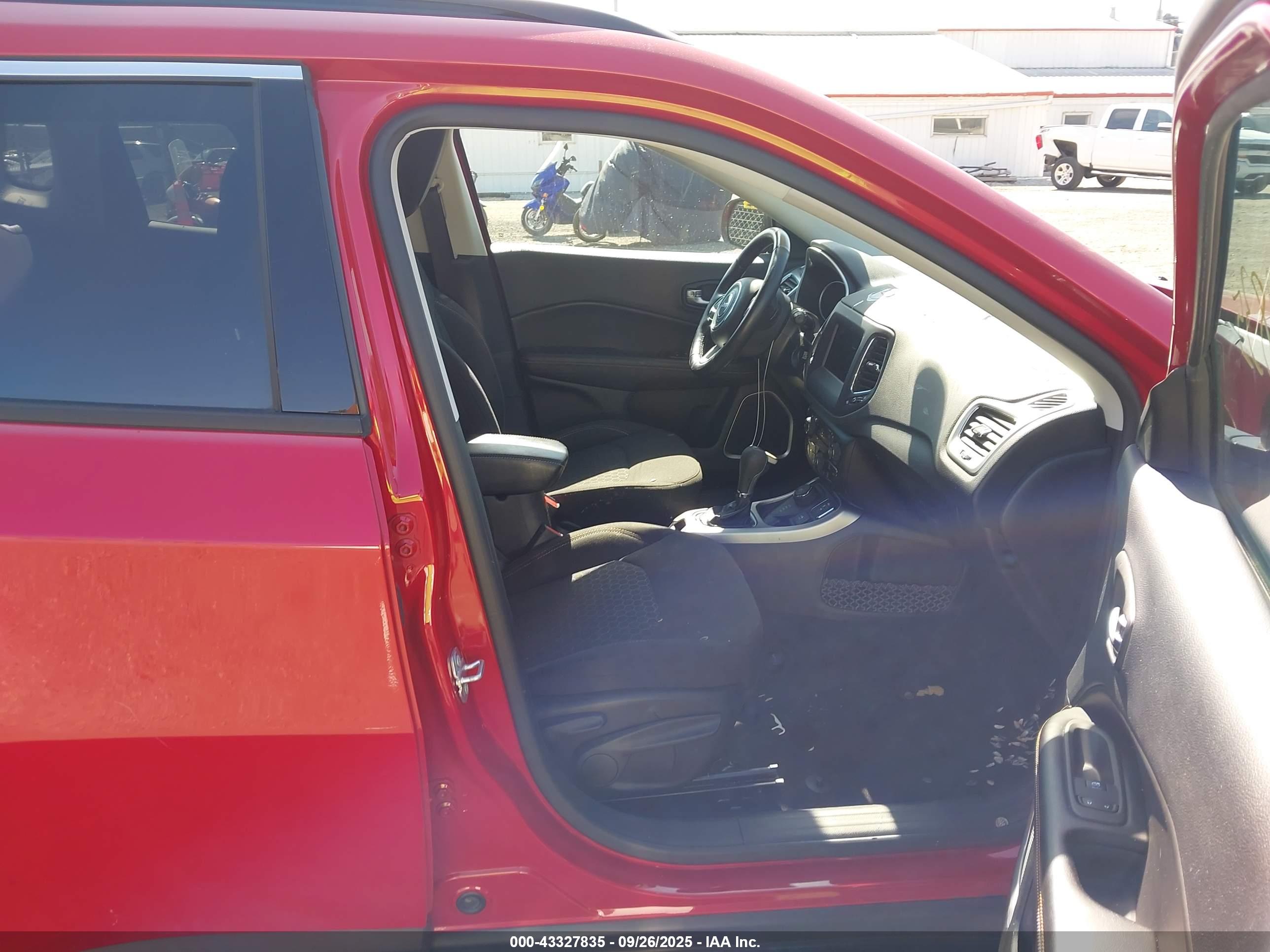 JEEP COMPASS image 5