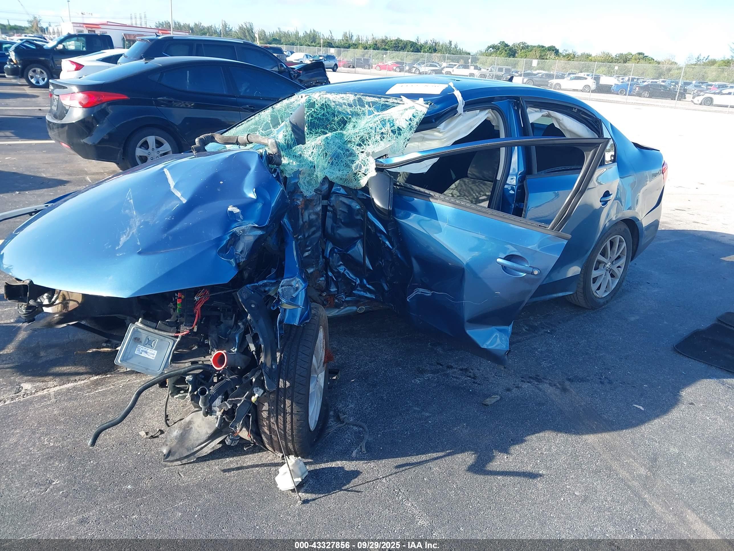 VOLKSWAGEN JETTA image 2