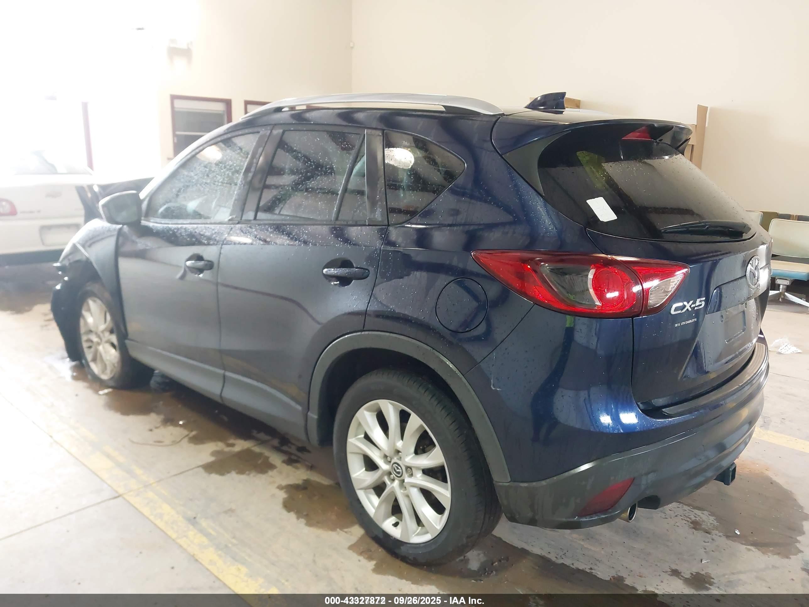 MAZDA CX-5 image 3