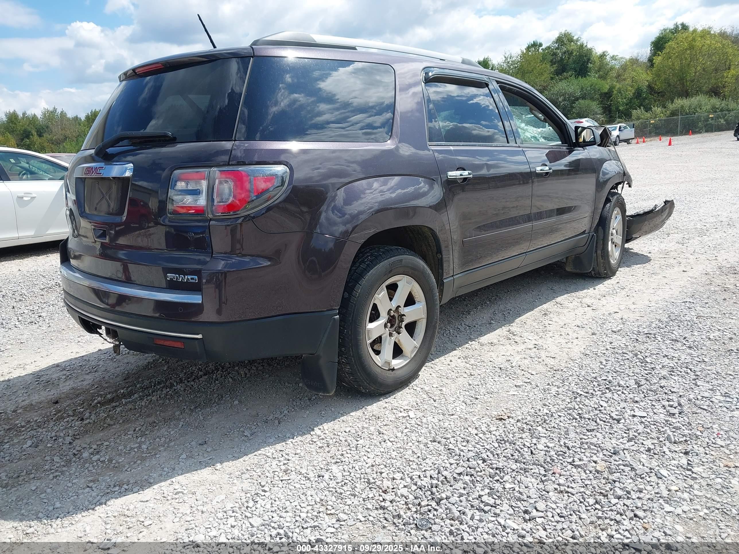 GMC ACADIA image 4