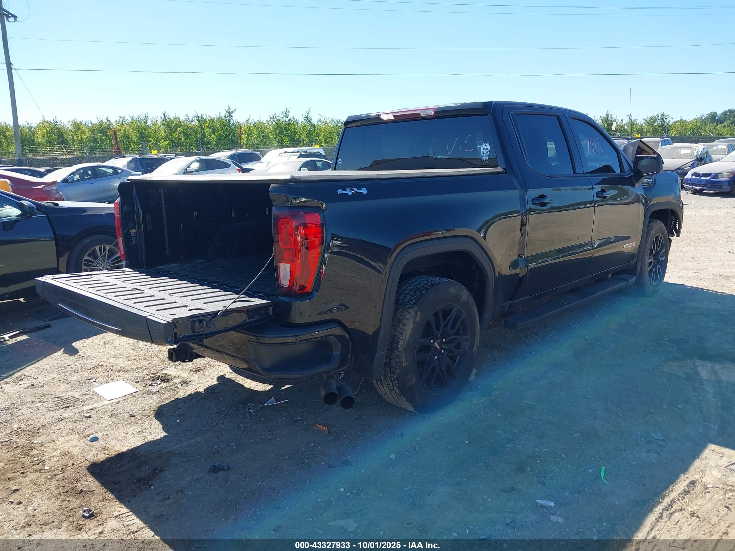 GMC SIERRA image 4