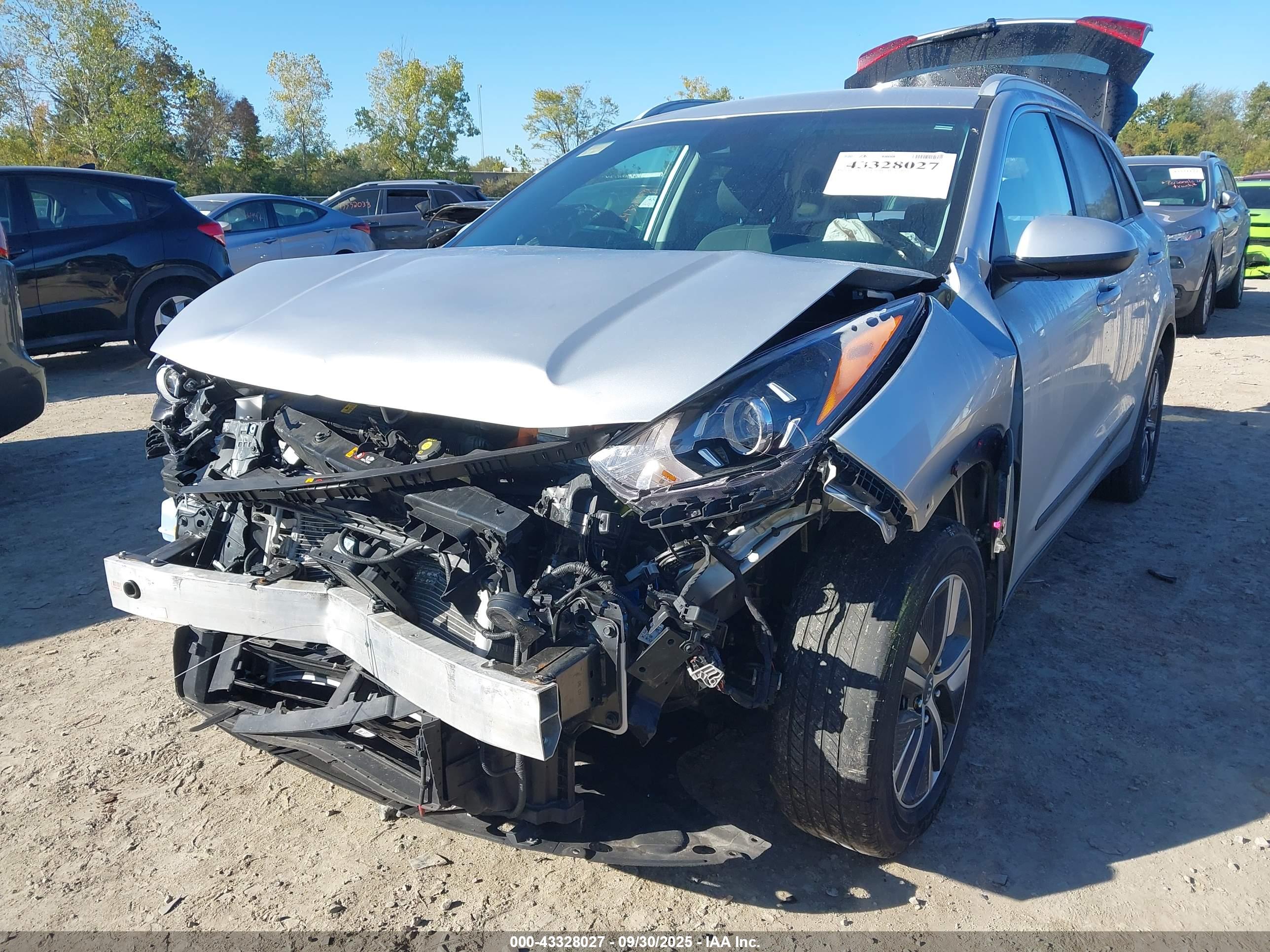 KIA NIRO image 2