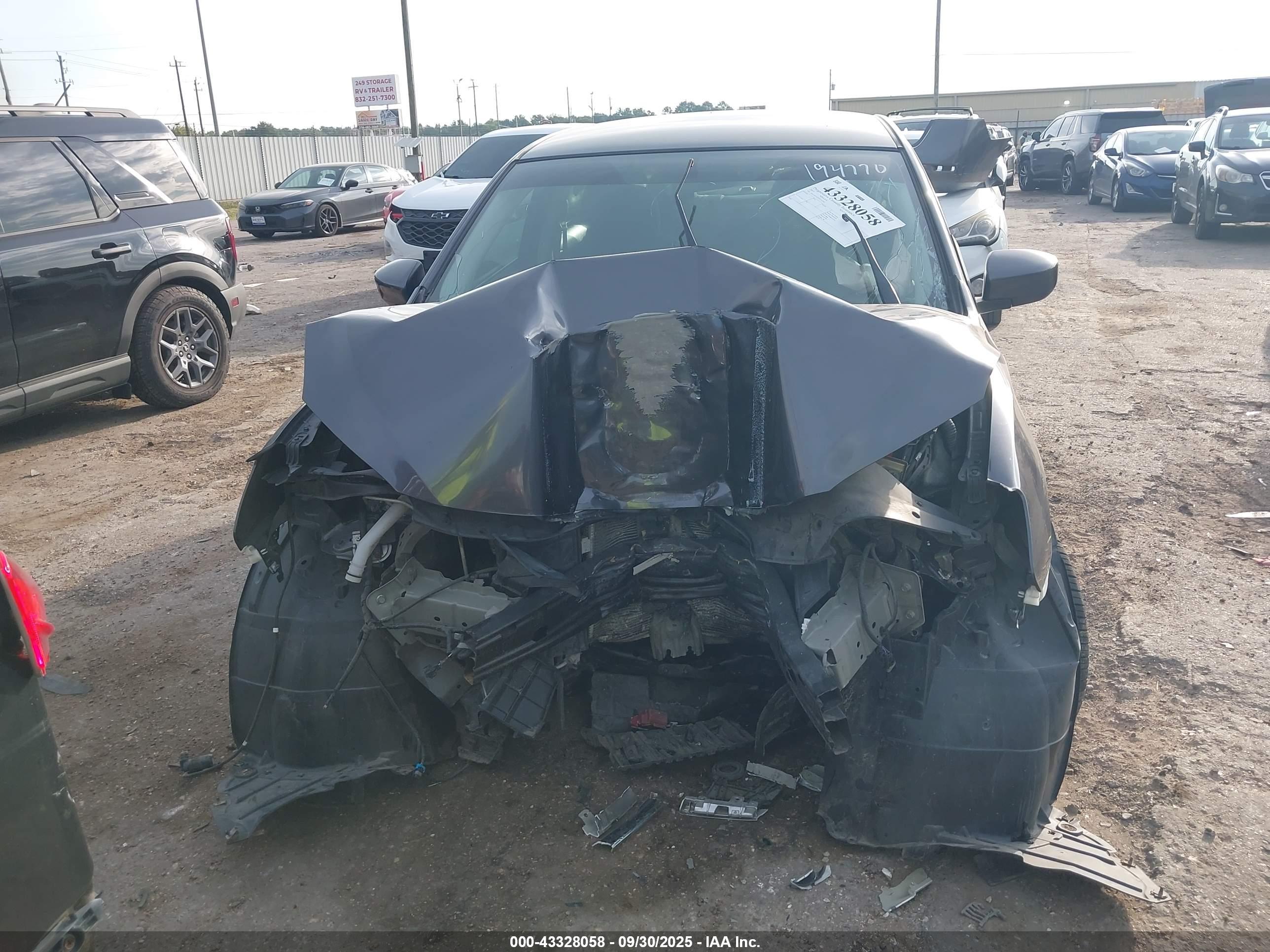 NISSAN SENTRA image 6