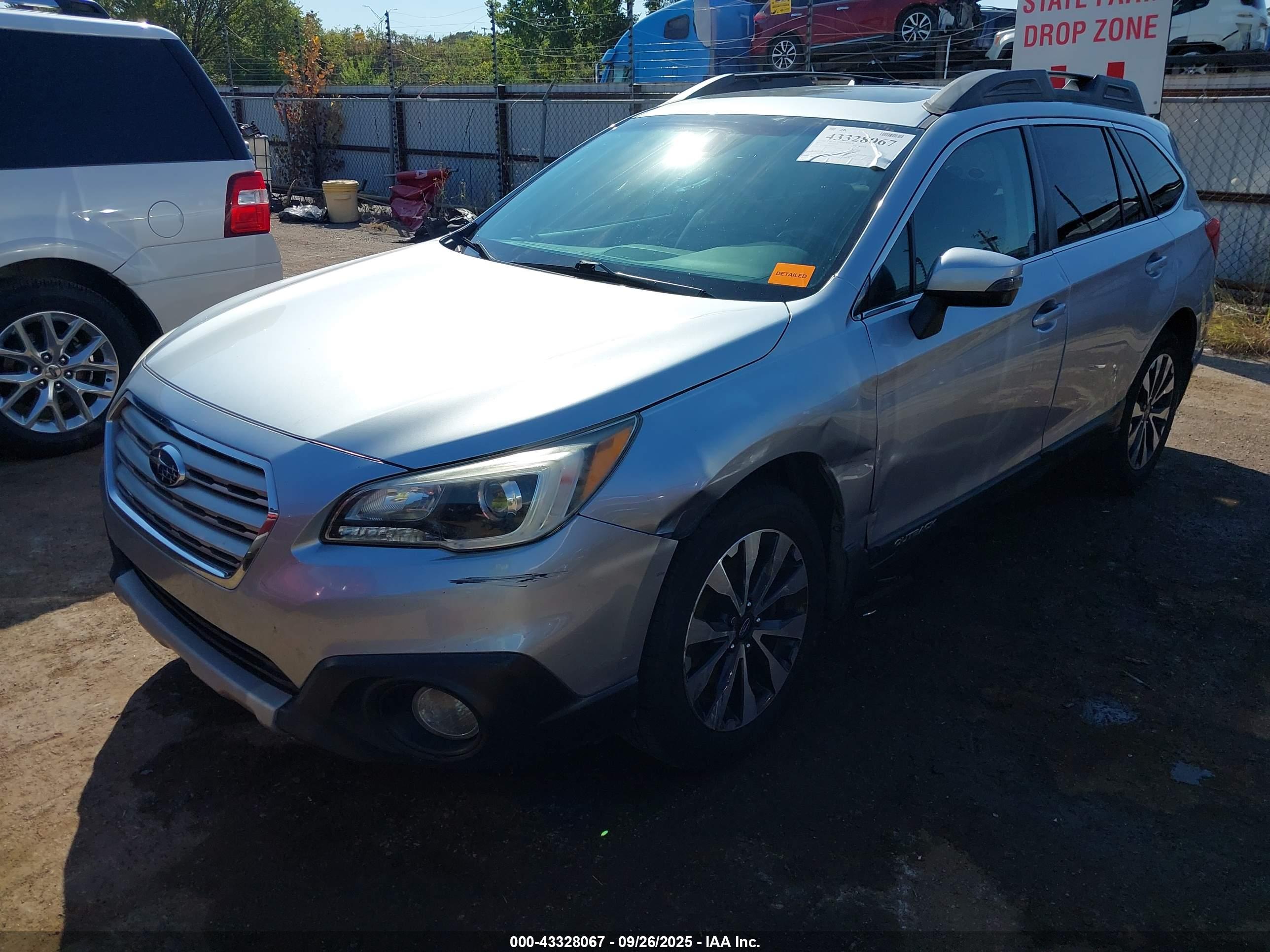 SUBARU OUTBACK image 2