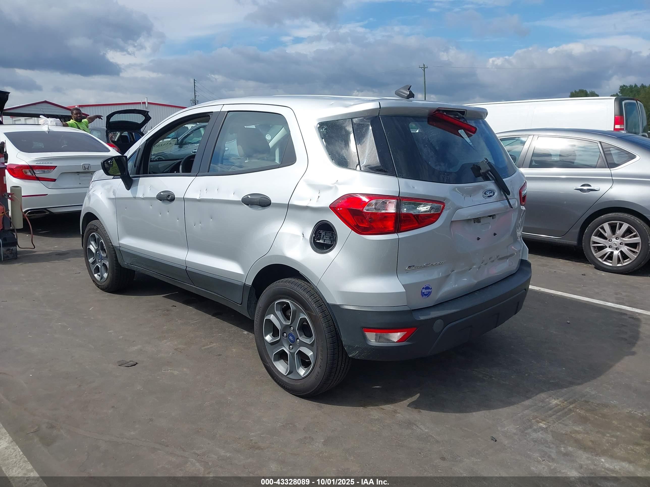 FORD ECOSPORT image 3