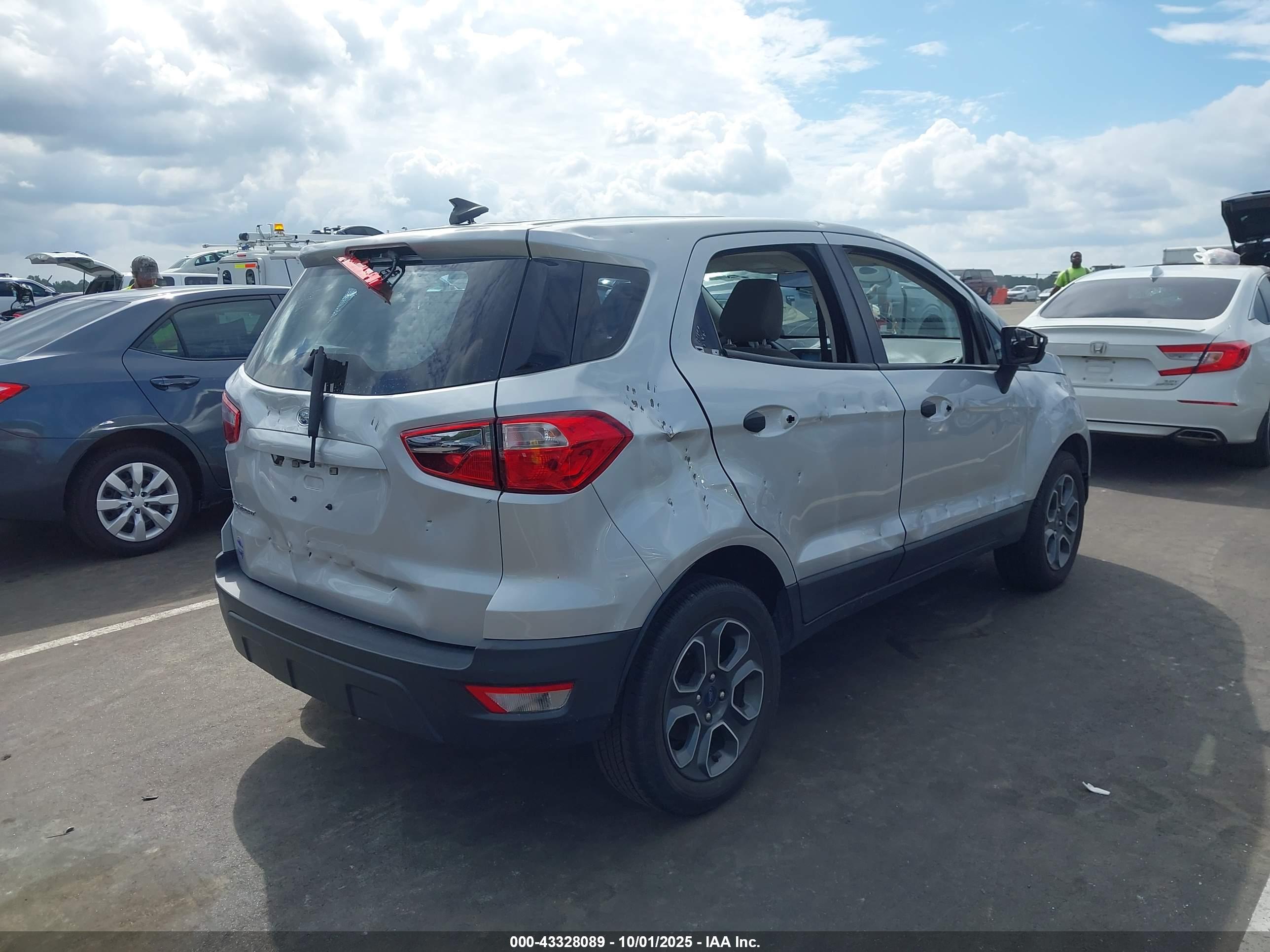 FORD ECOSPORT image 4