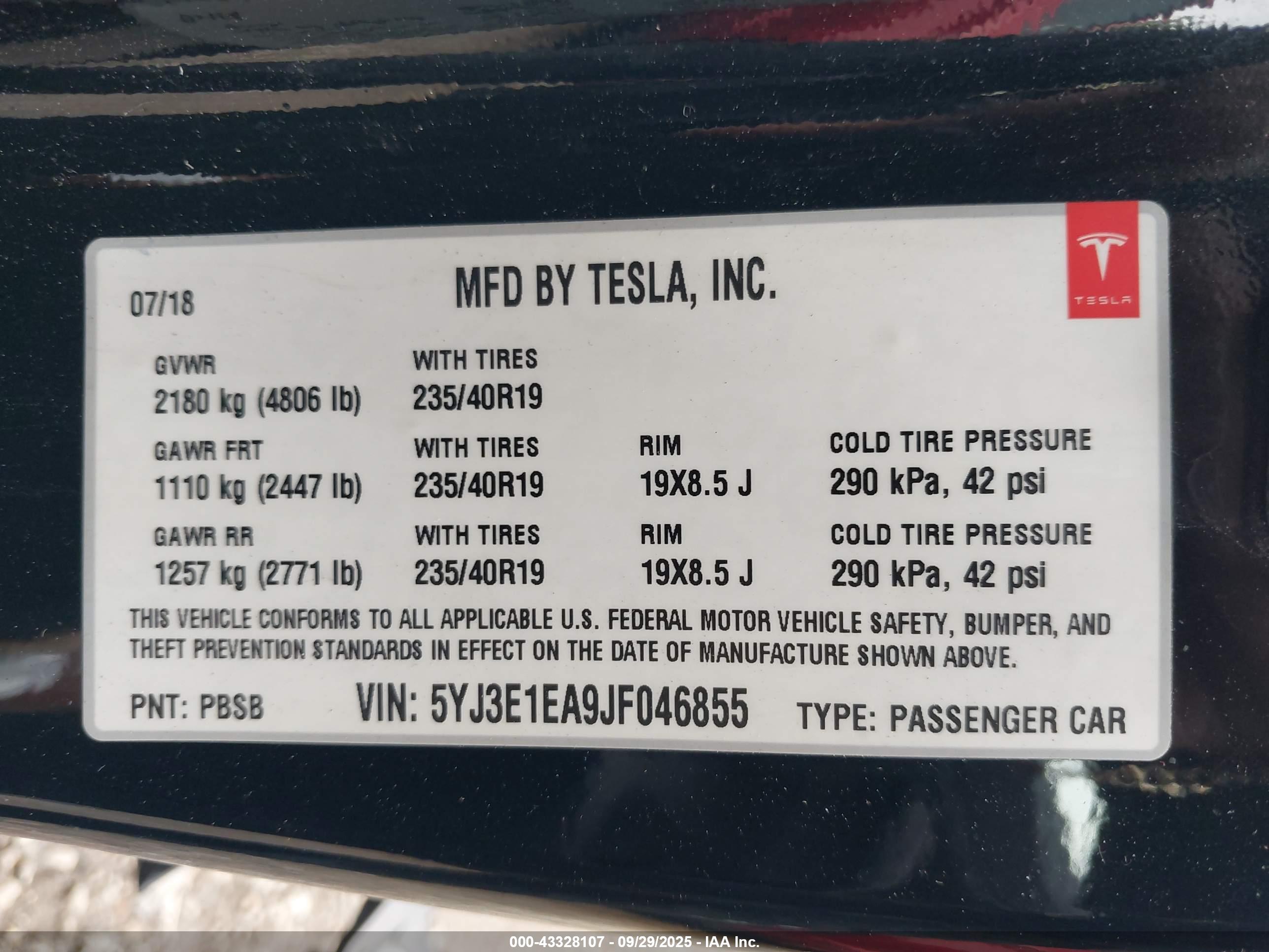 TESLA MODEL image 9