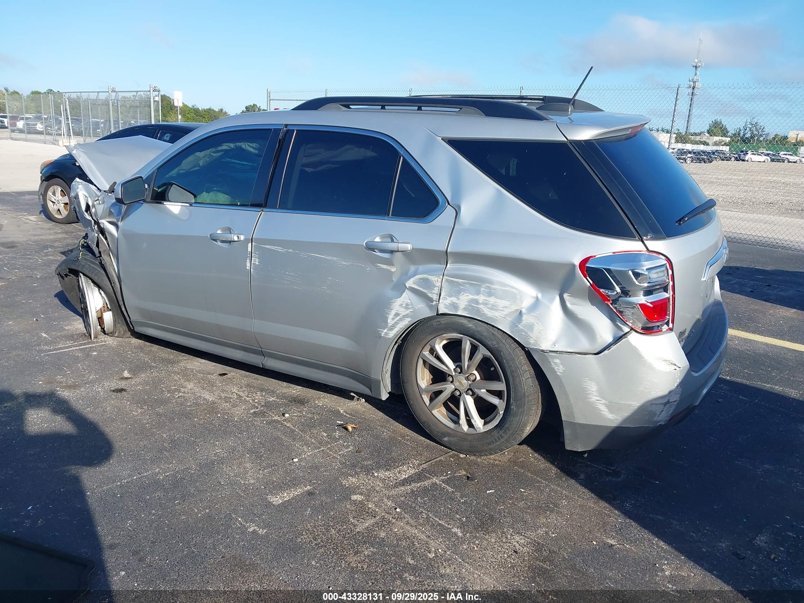 CHEVROLET EQUINOX image 3