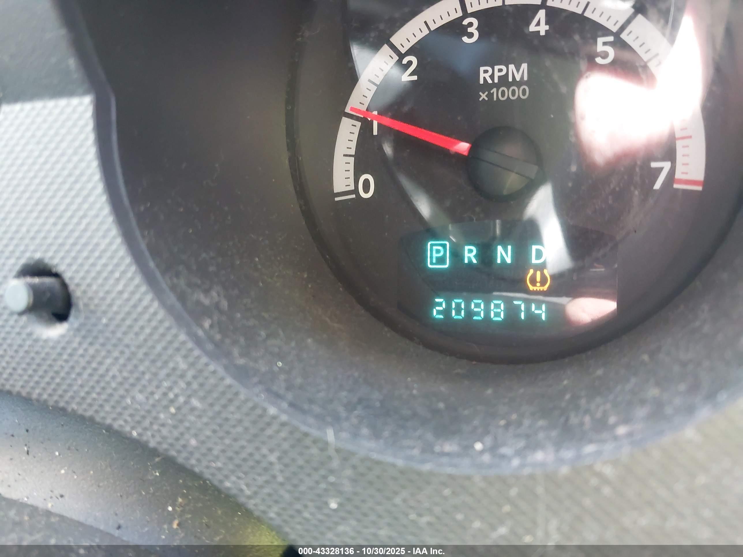 DODGE NITRO image 7
