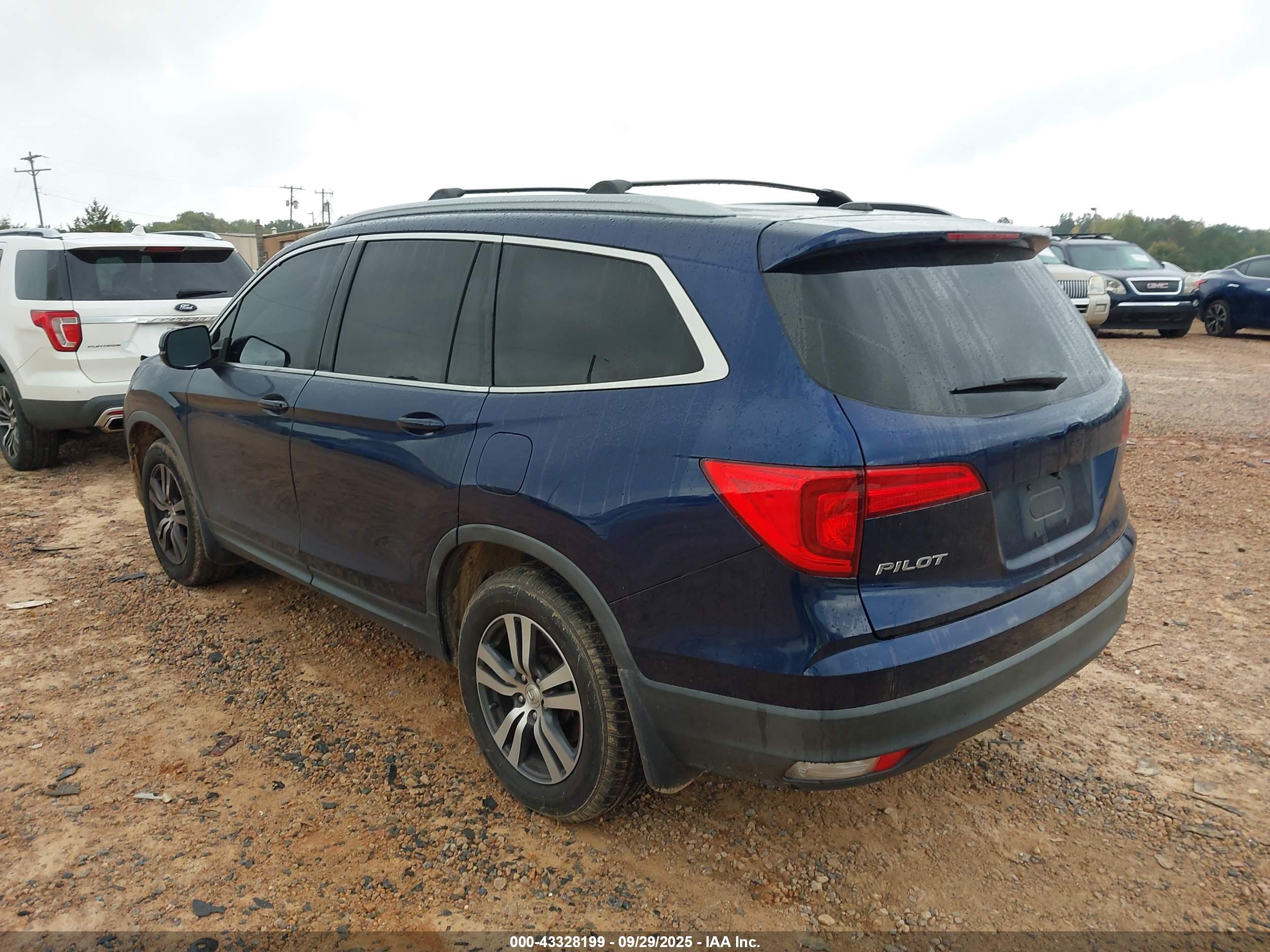 HONDA PILOT image 3
