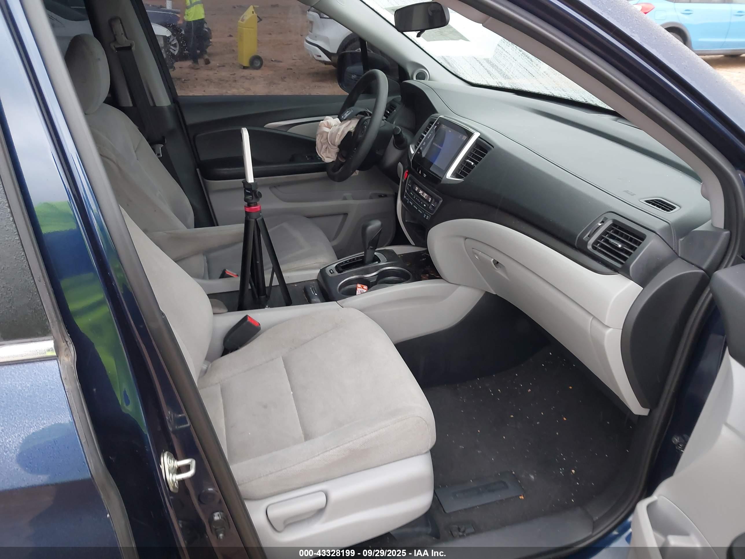 HONDA PILOT image 5