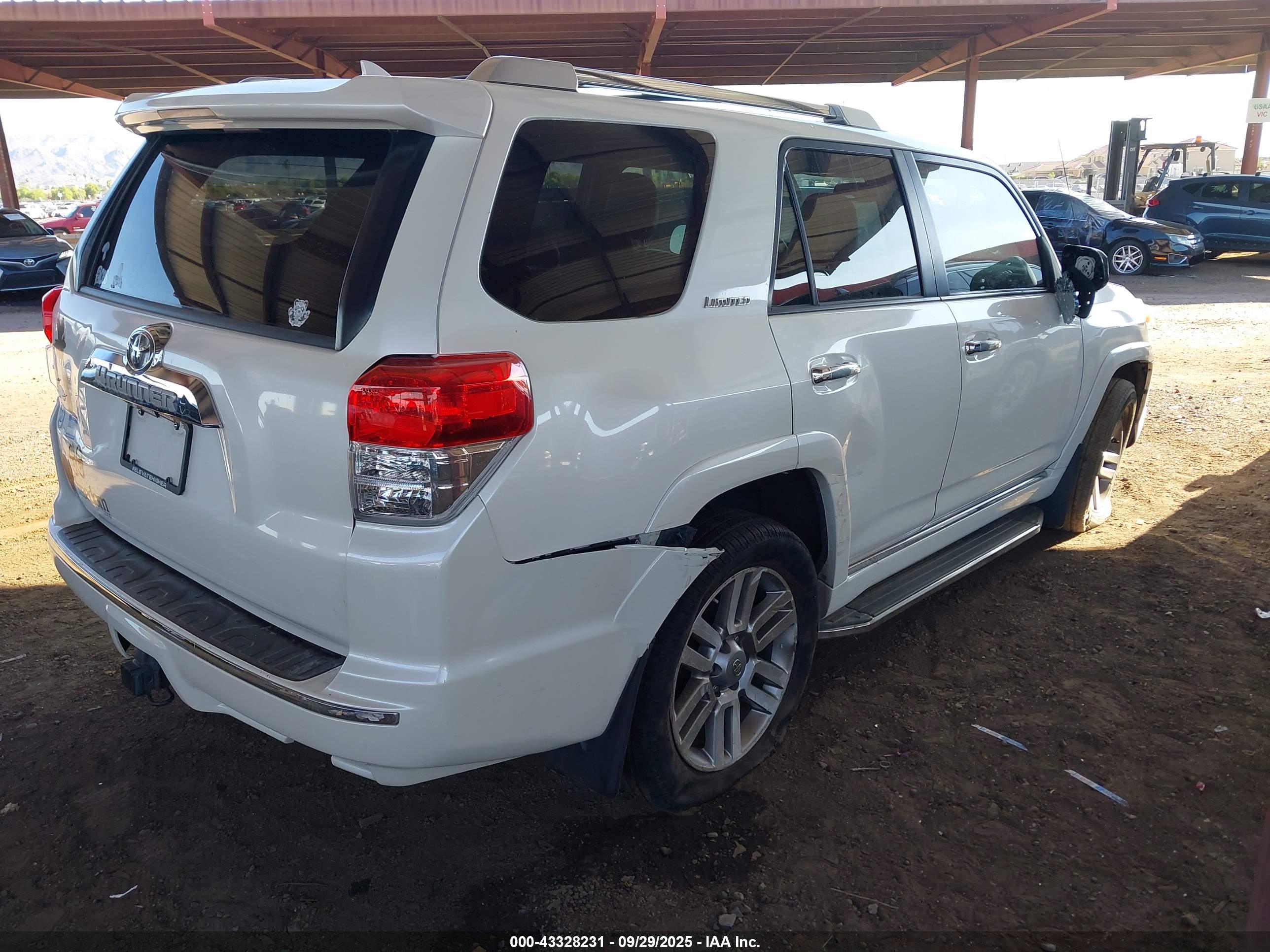TOYOTA 4RUNNER image 4
