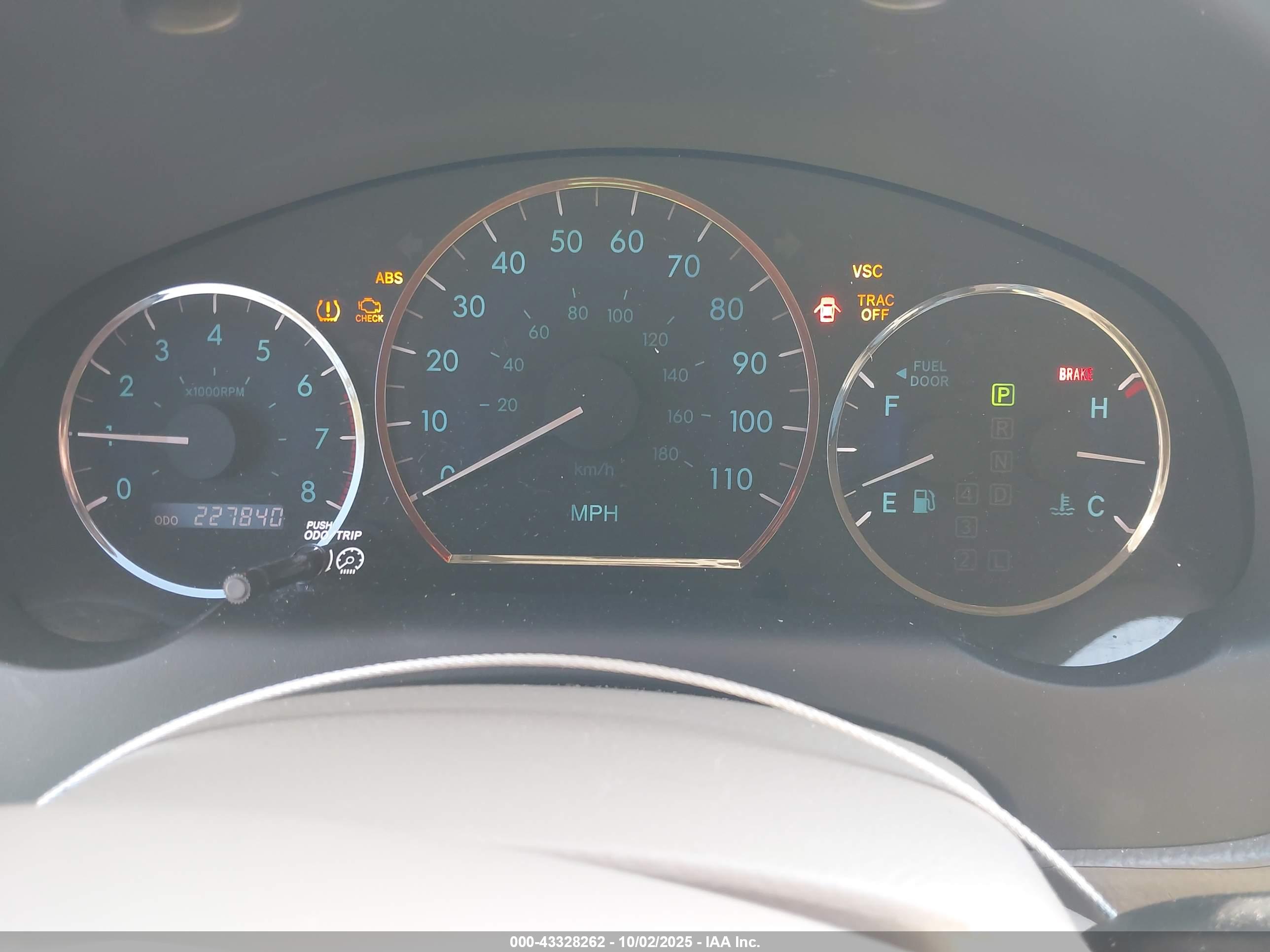 TOYOTA SIENNA image 7