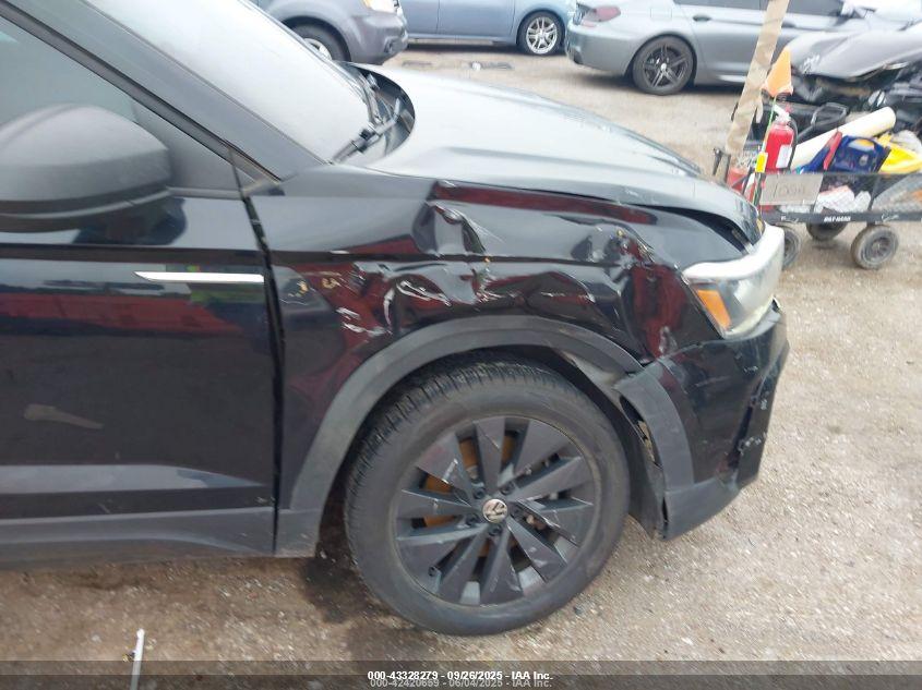 VOLKSWAGEN TAOS image 6