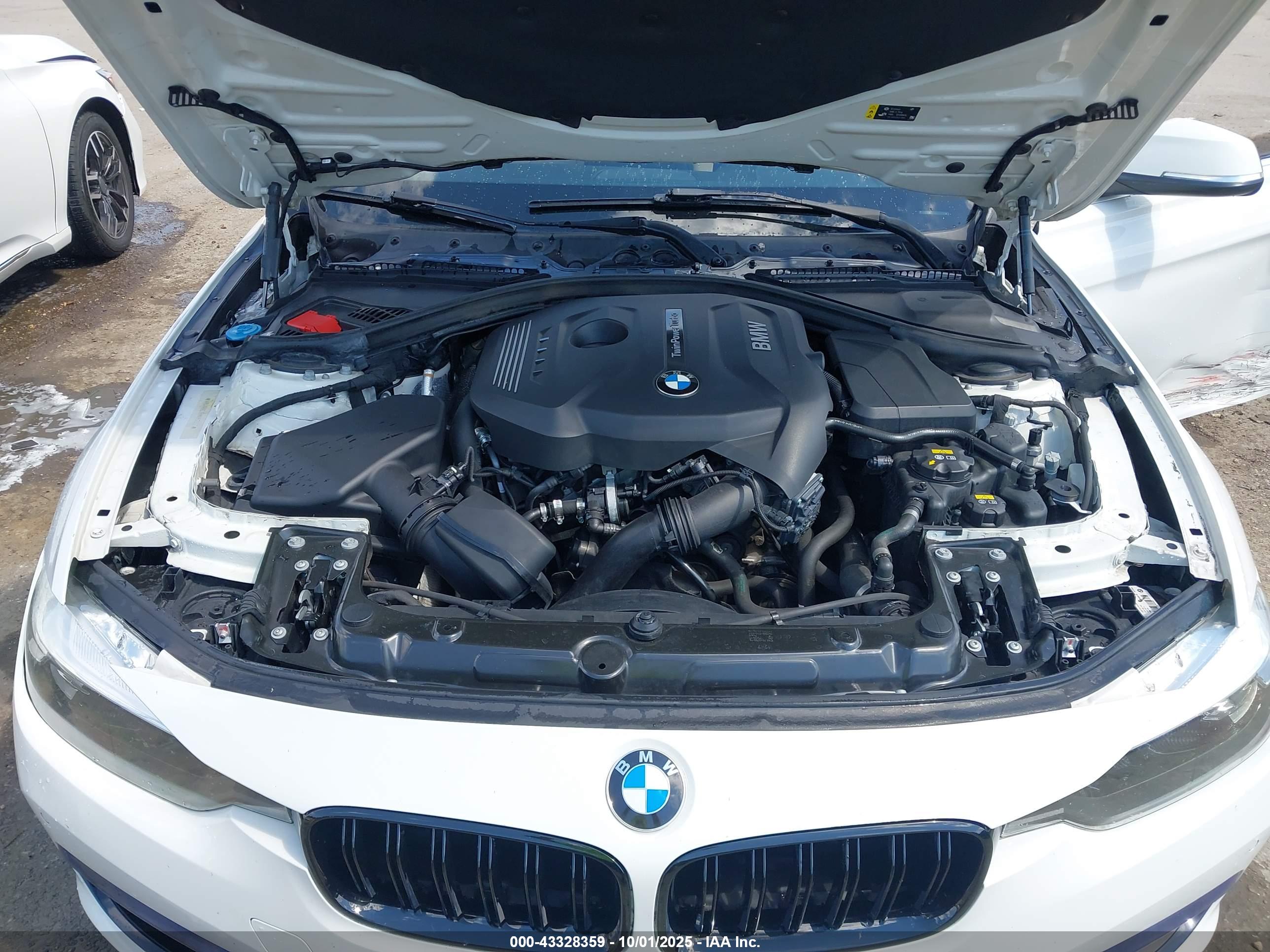 BMW 330I image 10