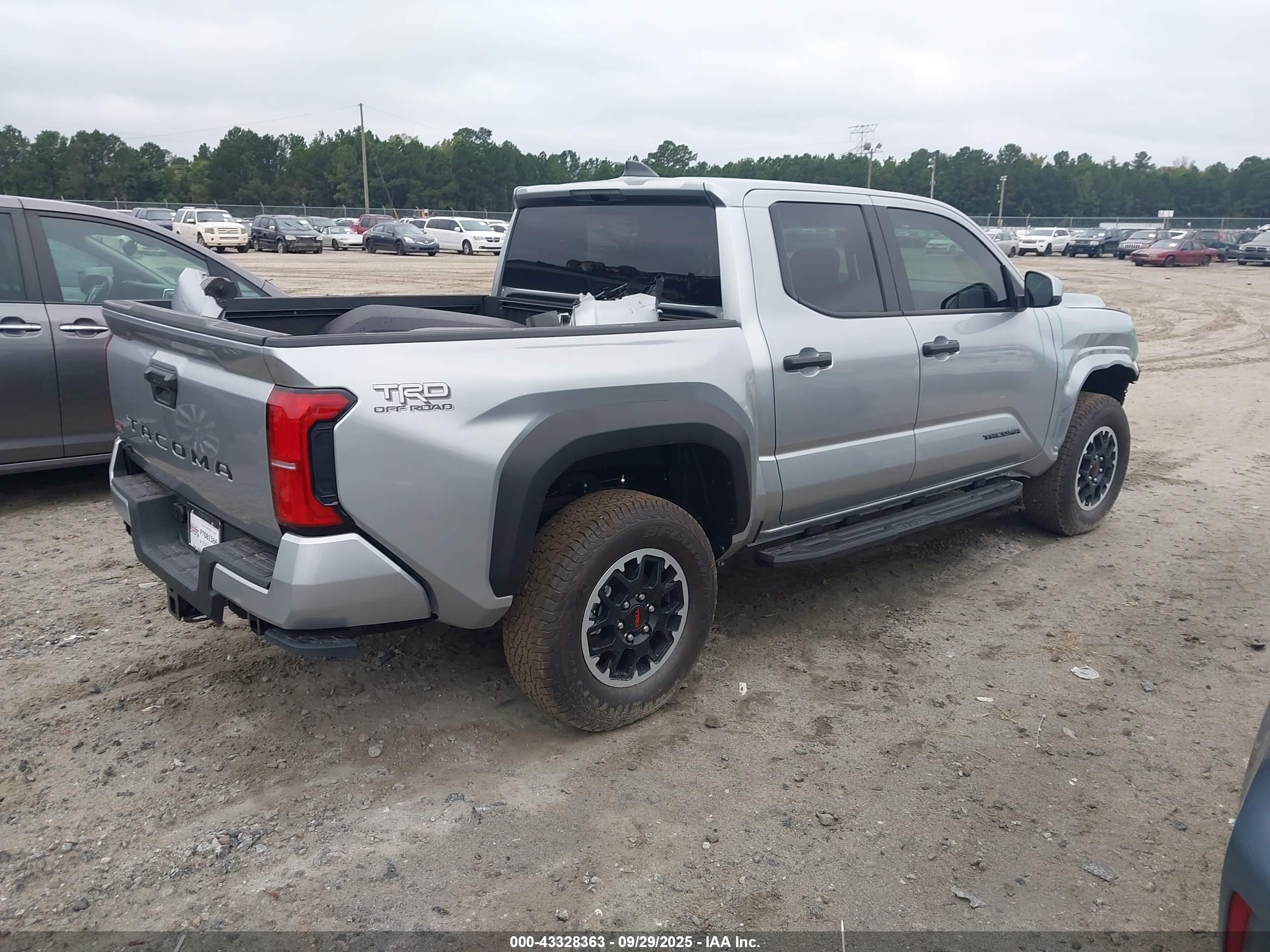 TOYOTA TACOMA image 4