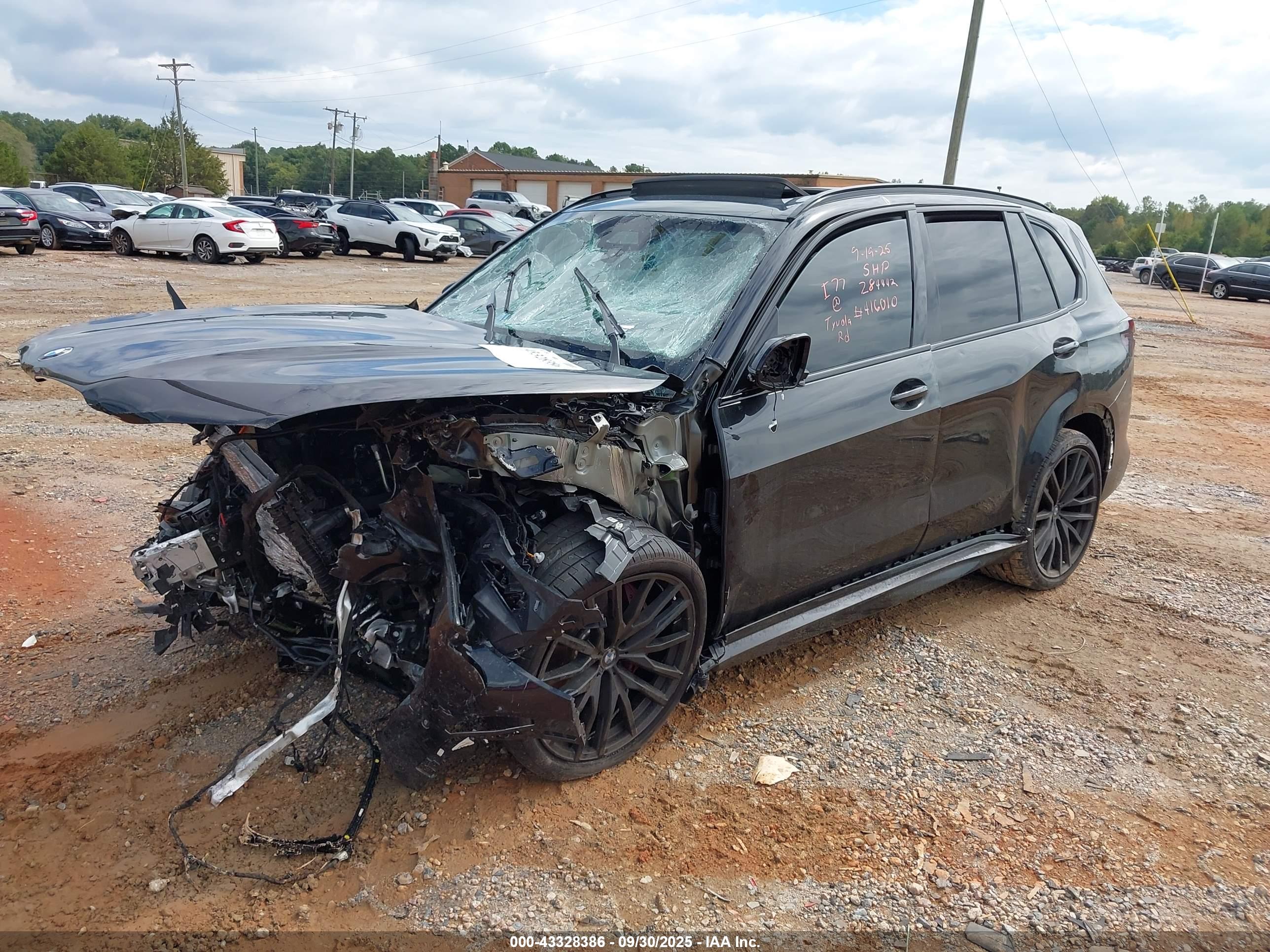 BMW X5 image 2