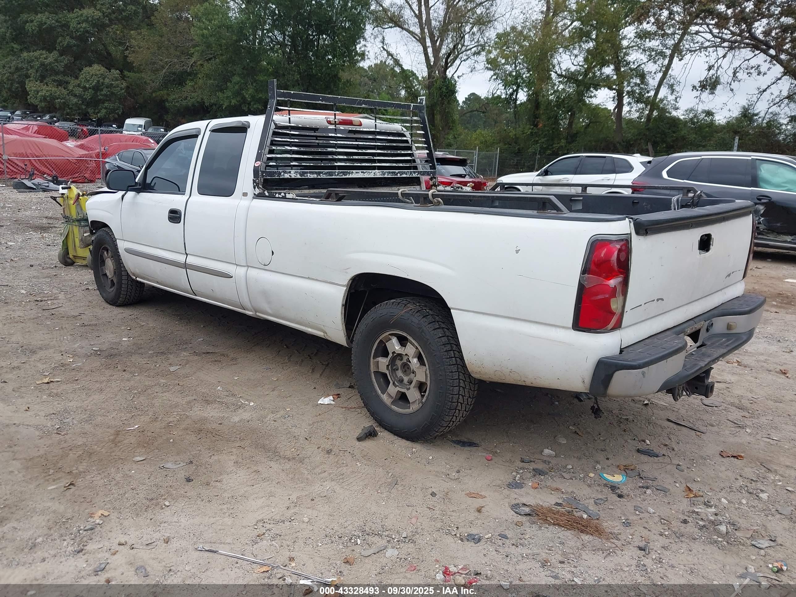 GMC SIERRA image 3