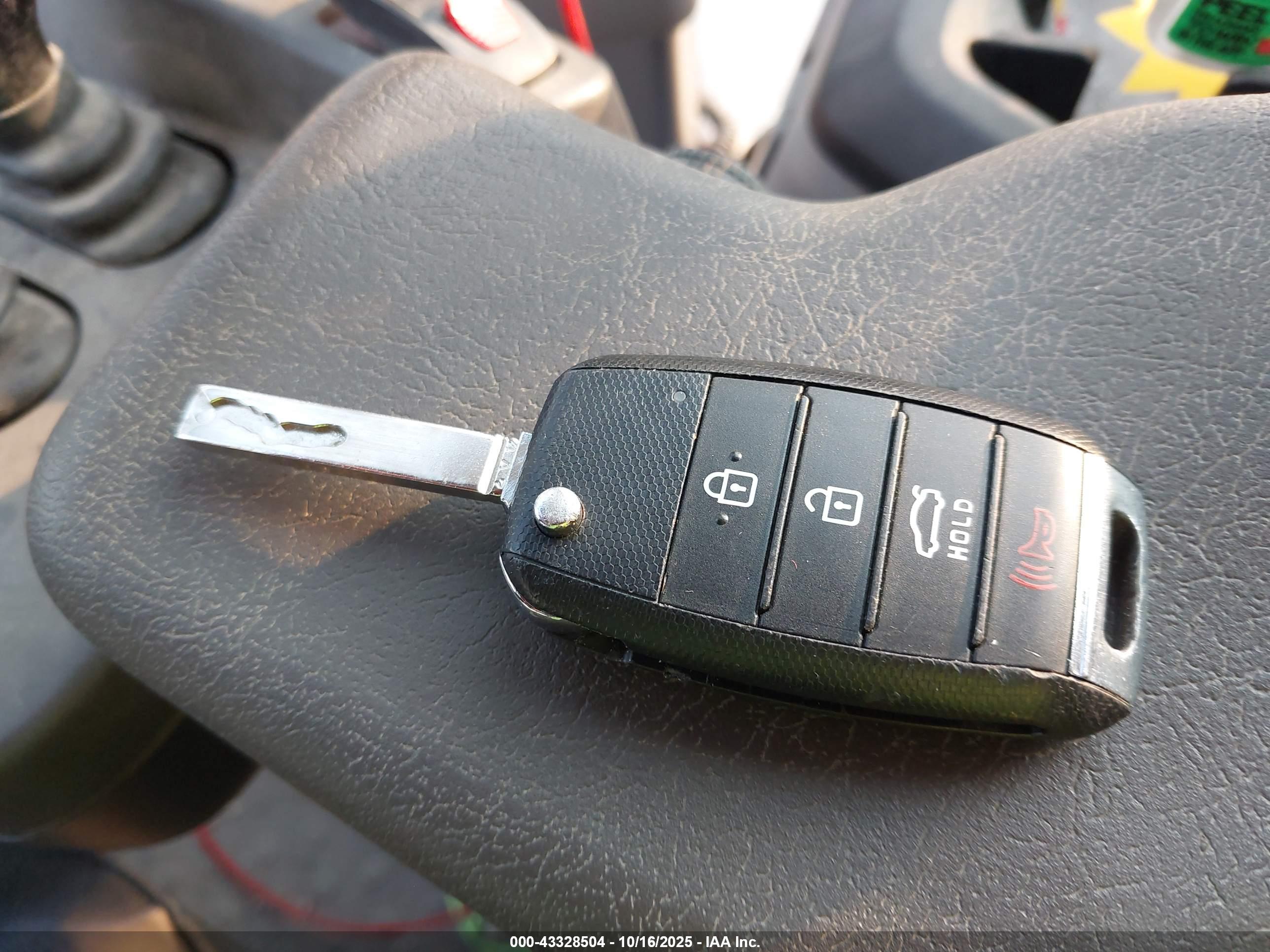 KIA OPTIMA image 11