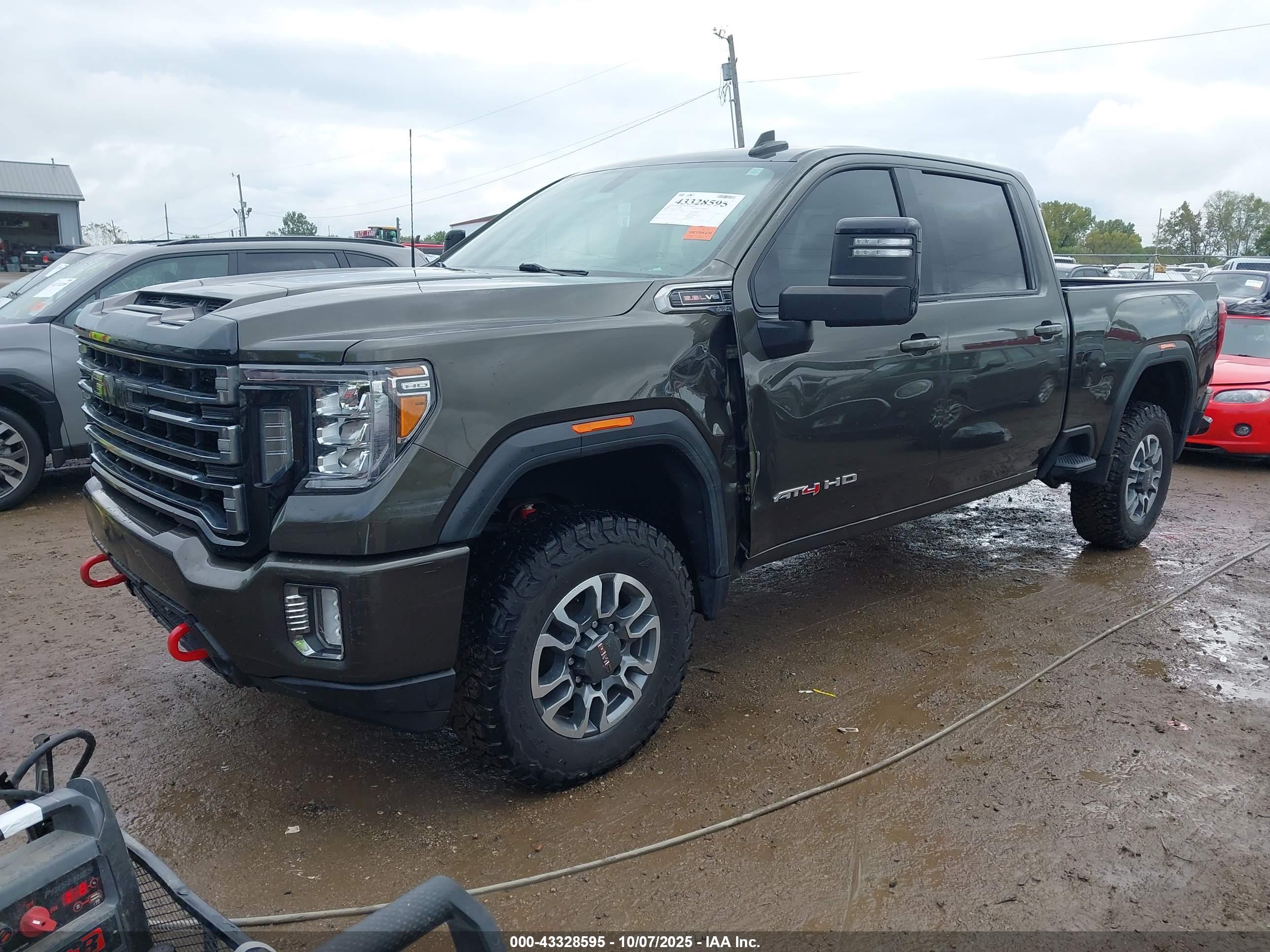 GMC SIERRA image 2