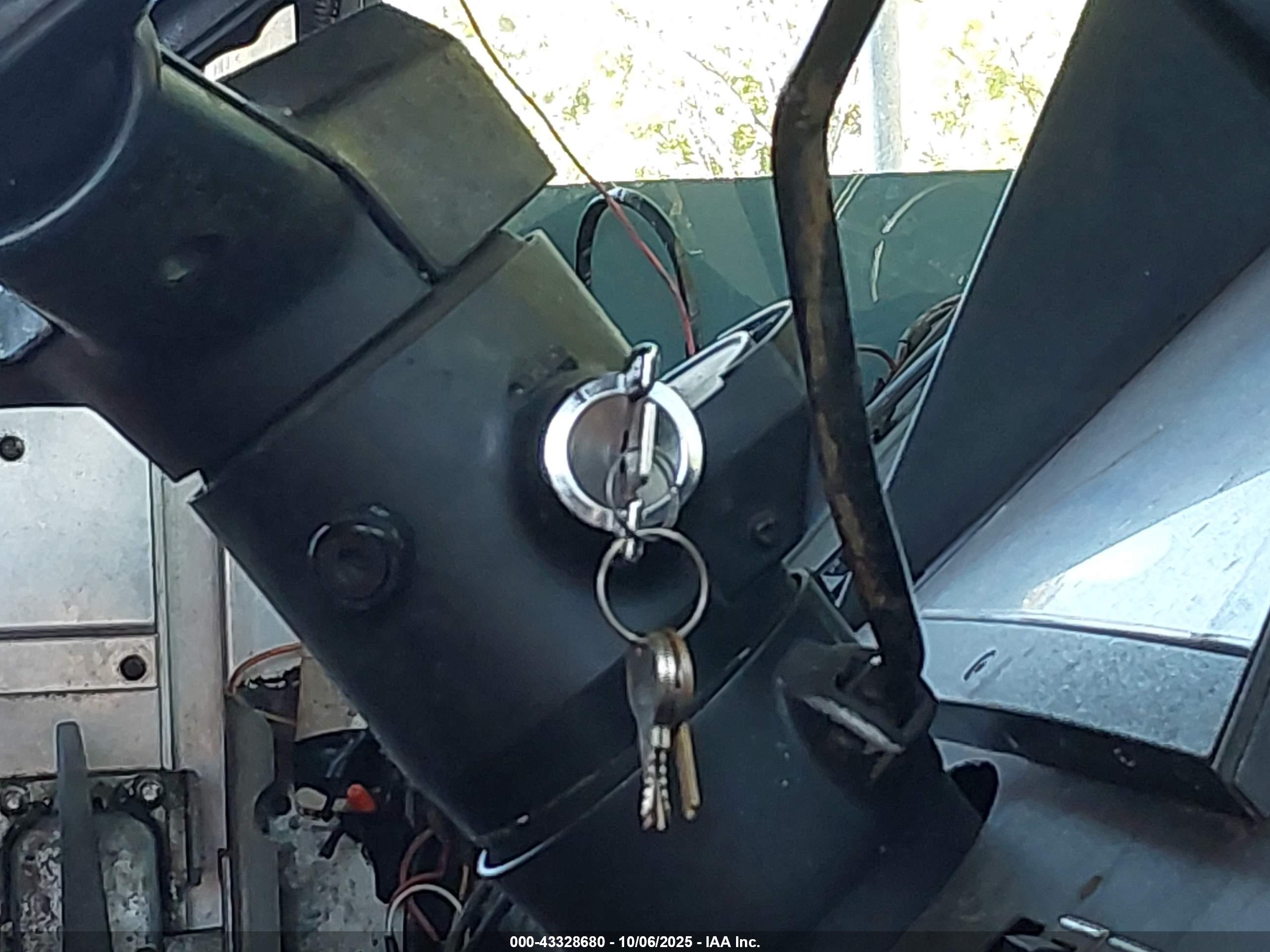 CHEVROLET P30 image 11