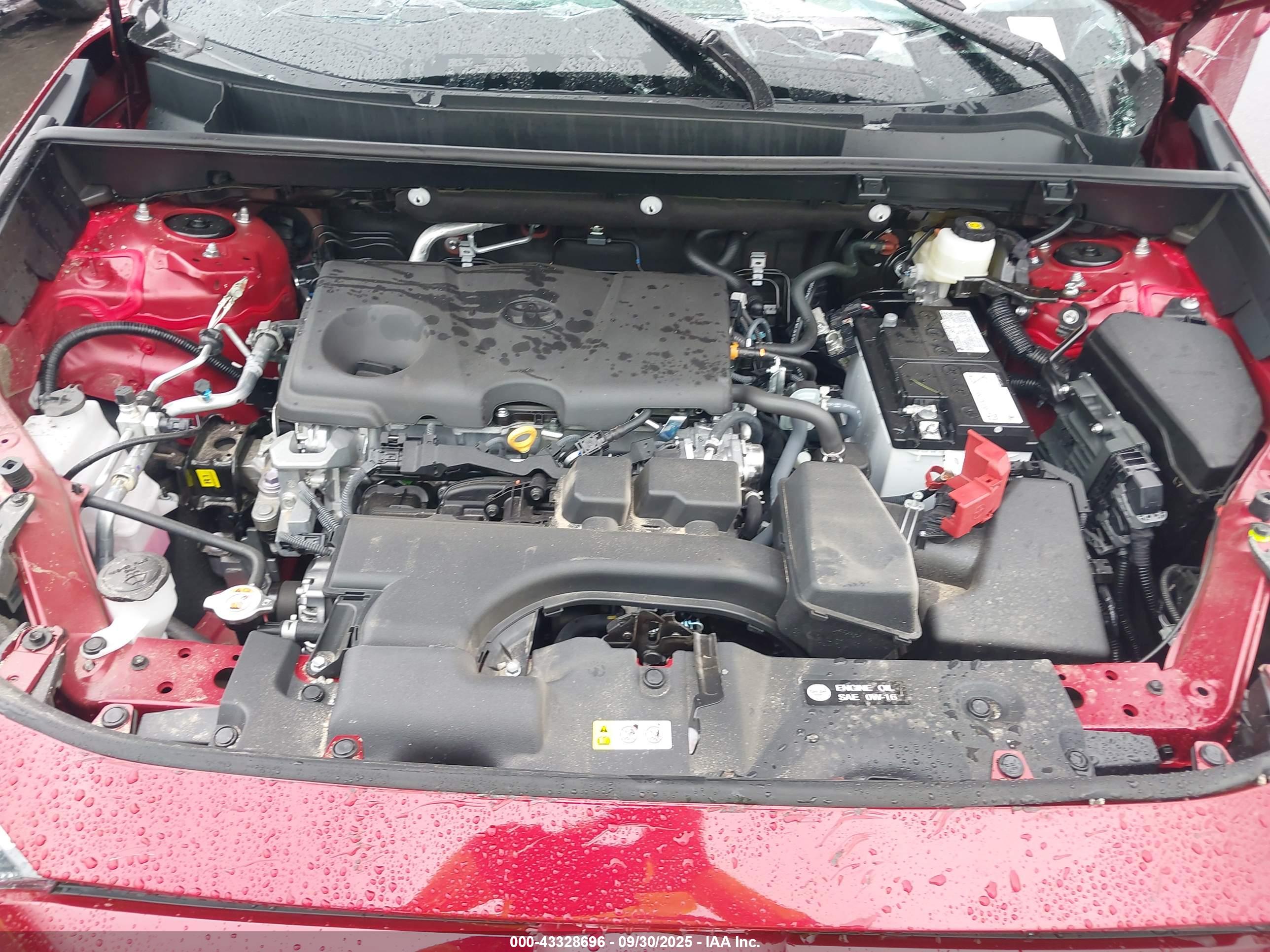TOYOTA RAV4 image 10