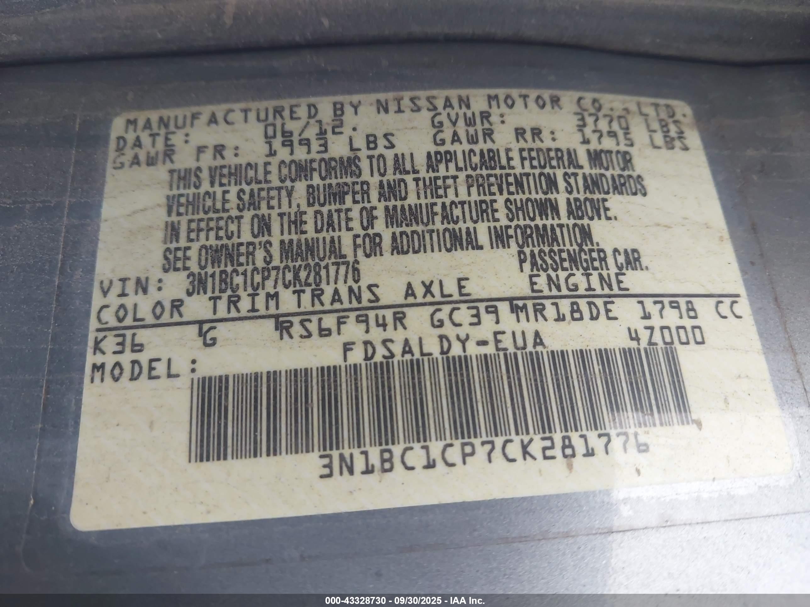 NISSAN VERSA image 9